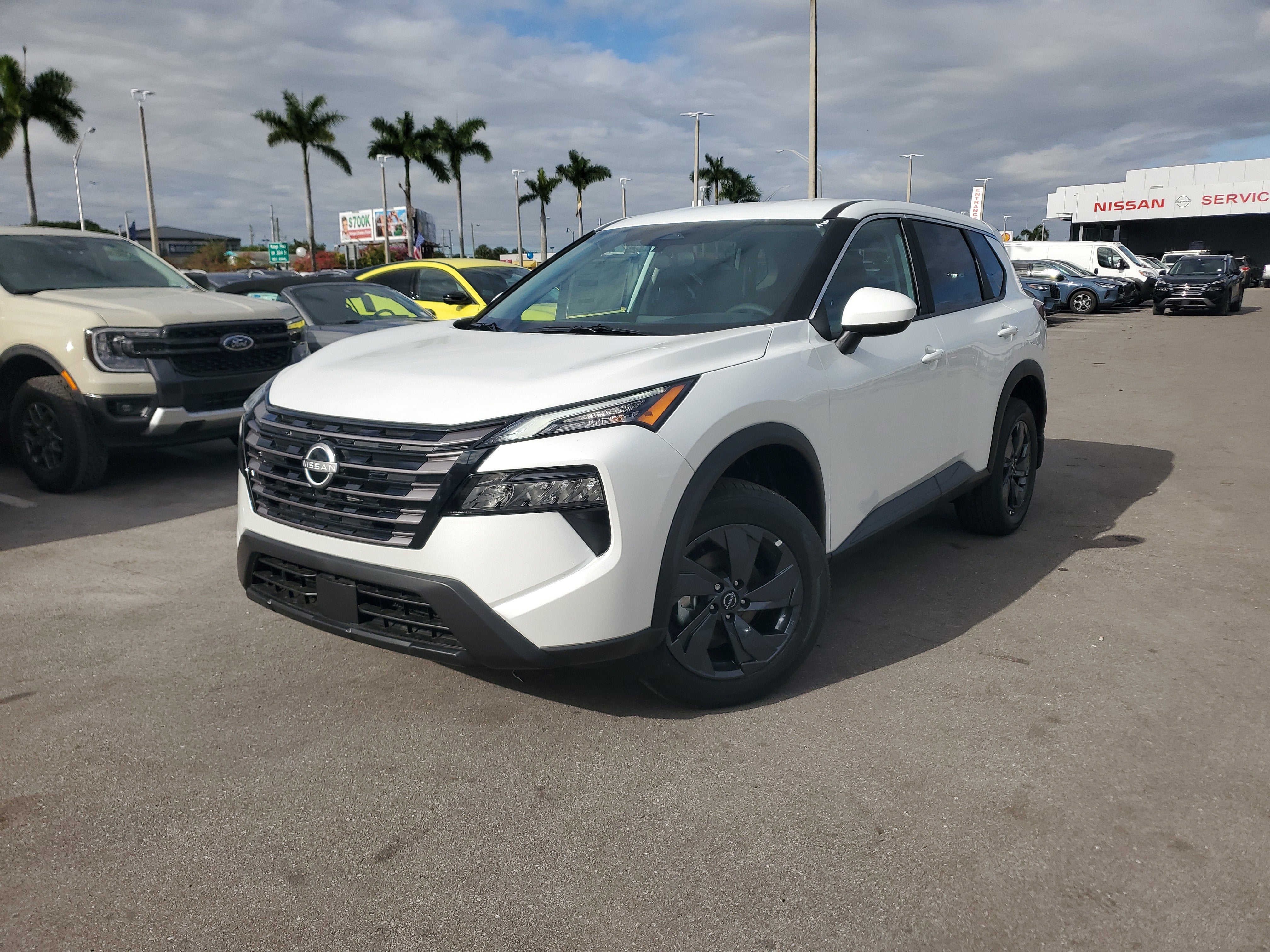 2026 Nissan Rogue SV