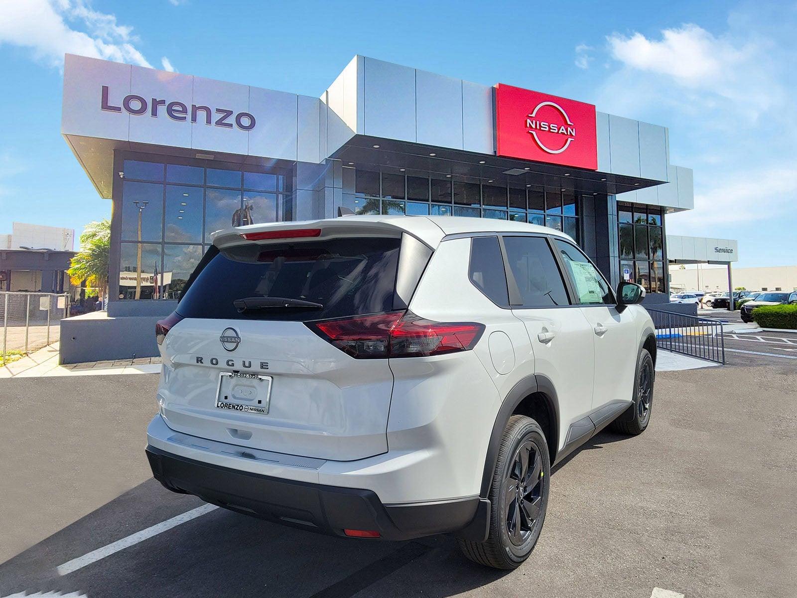 2026 Nissan Rogue SV