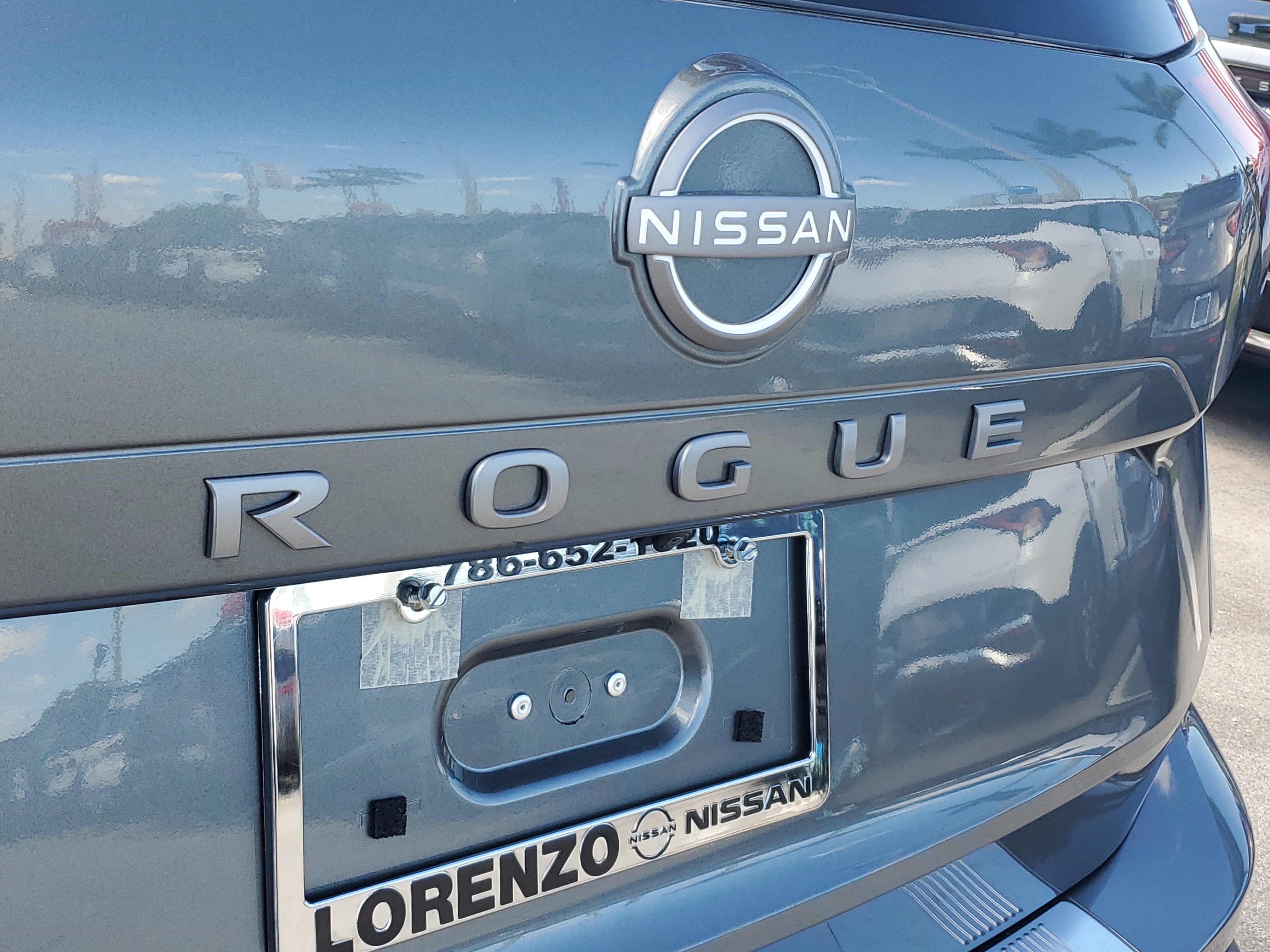 2026 Nissan Rogue SV