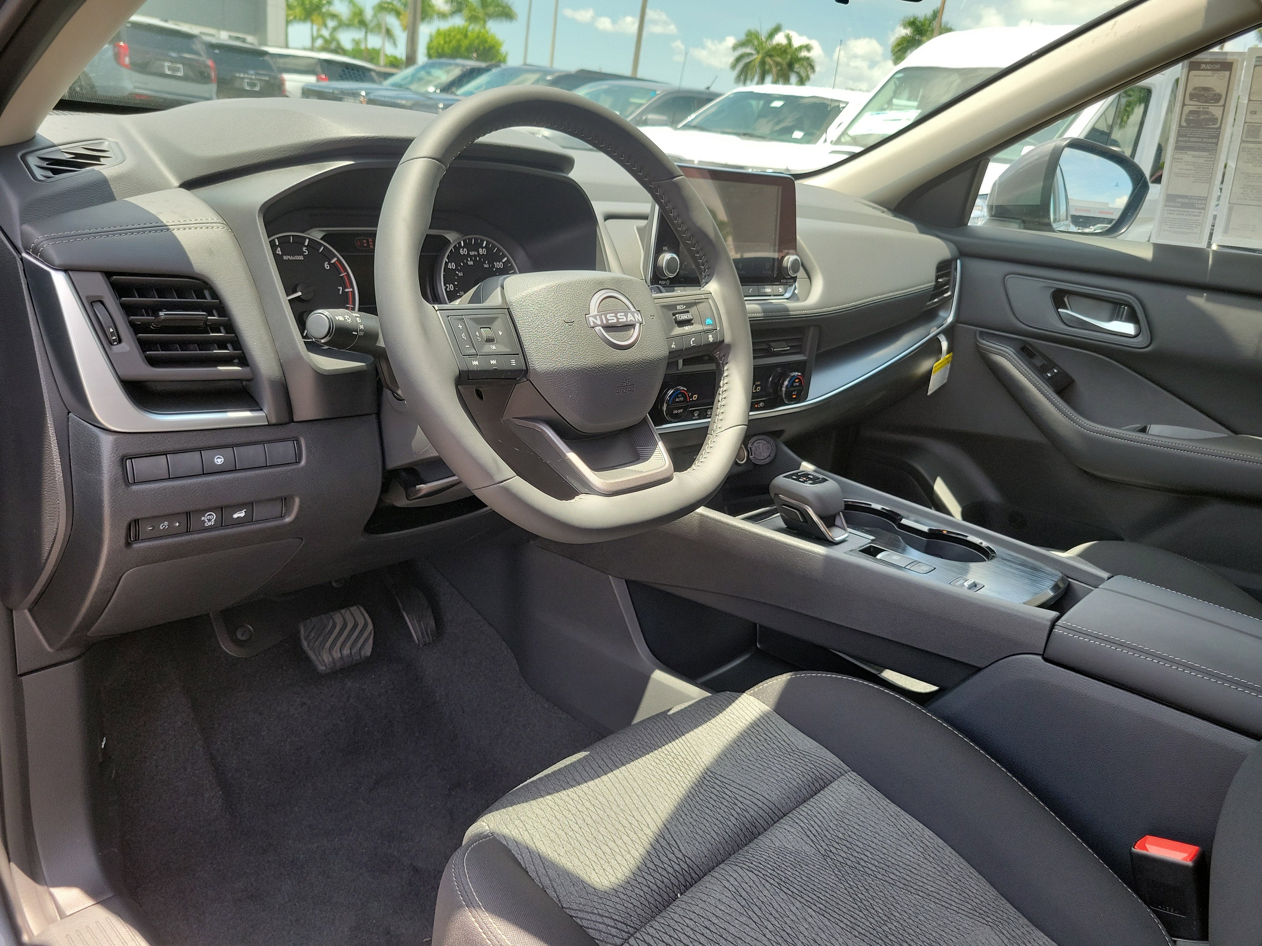 2026 Nissan Rogue SV