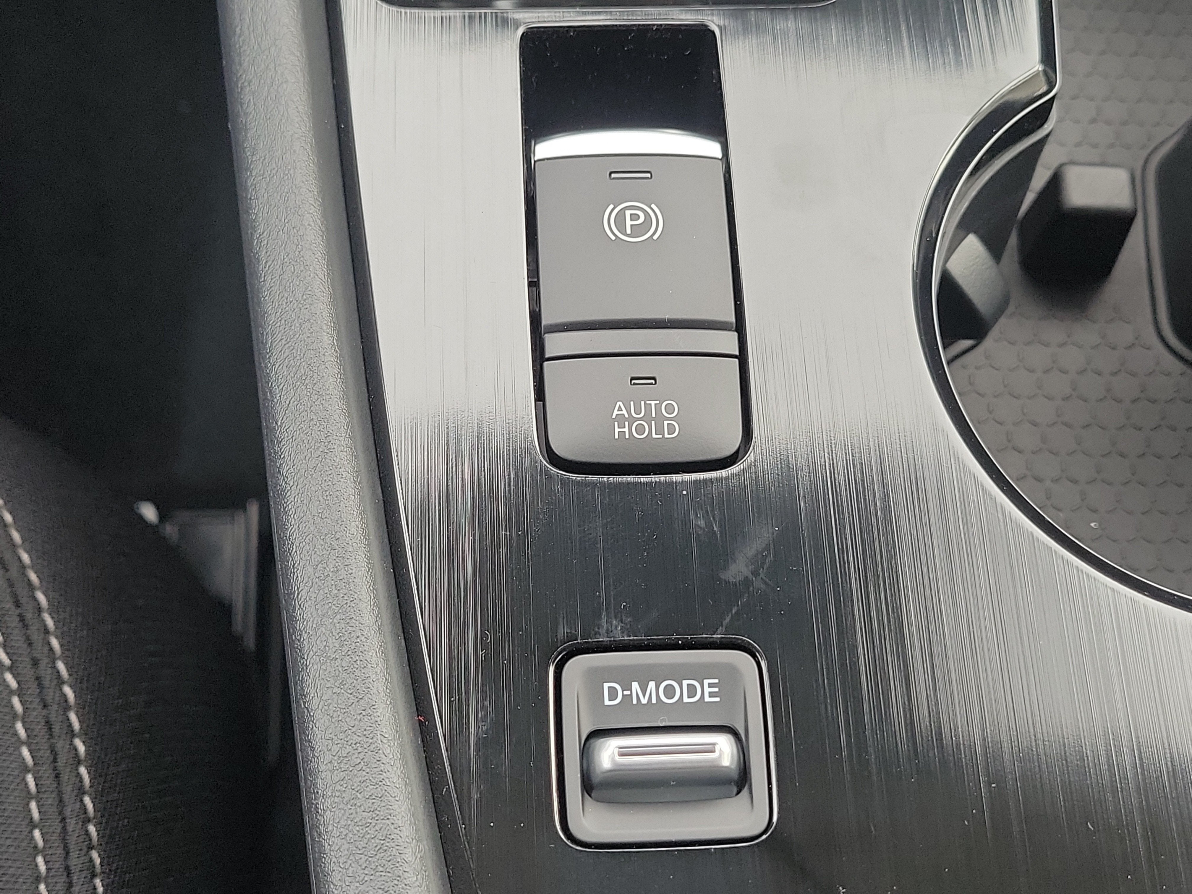 2027 Nissan Rogue SV