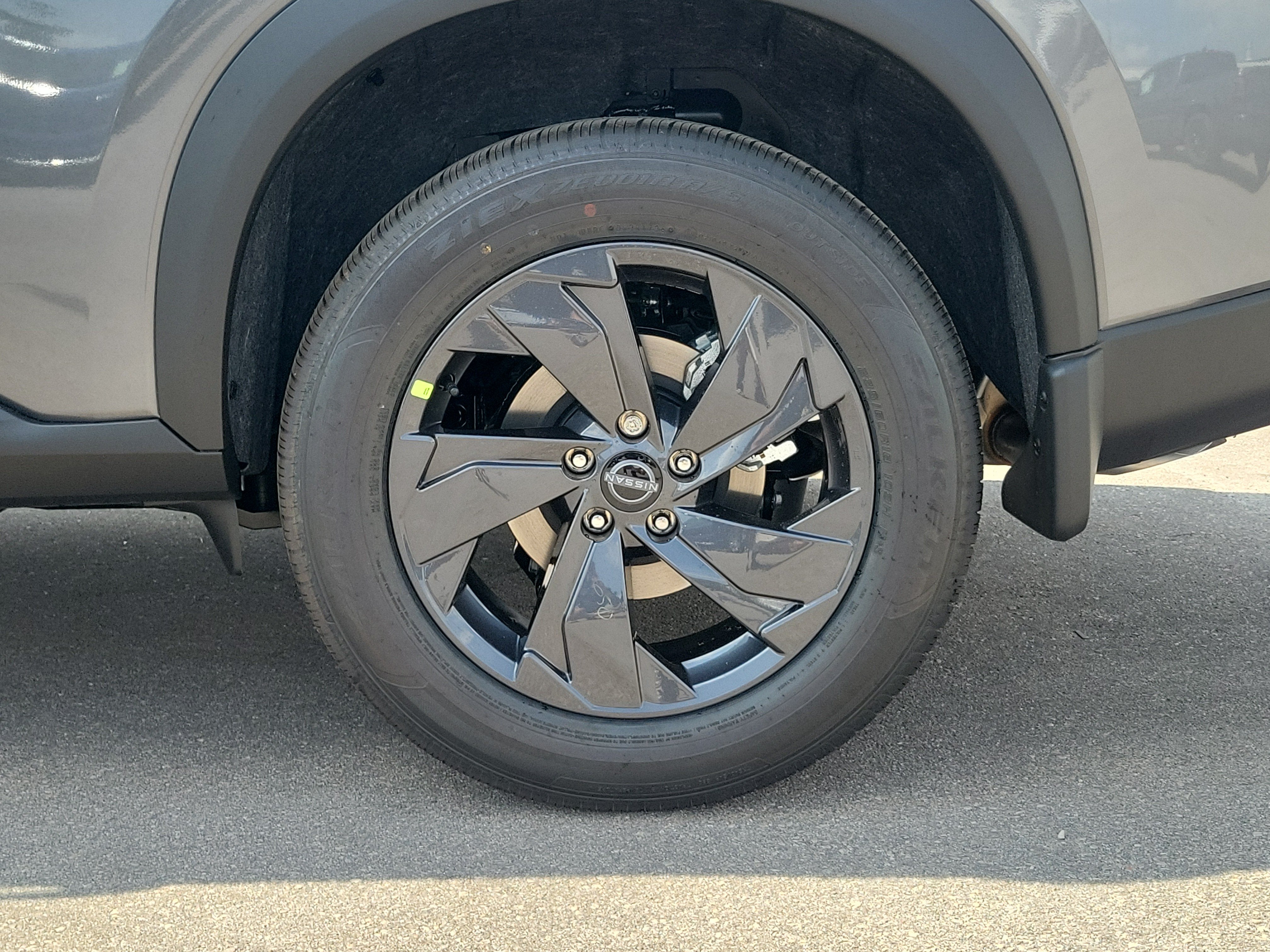2027 Nissan Rogue SV