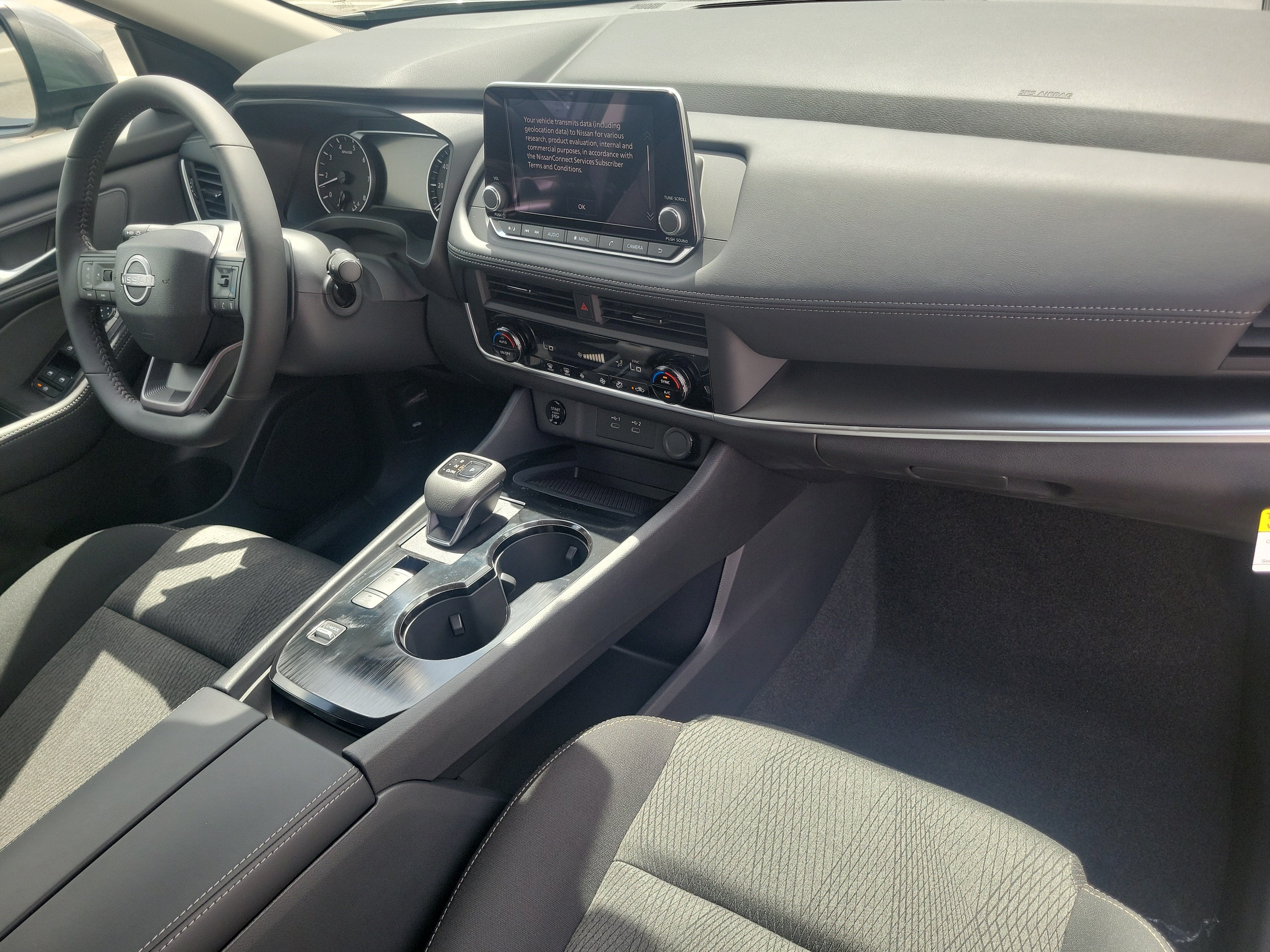 2027 Nissan Rogue SV