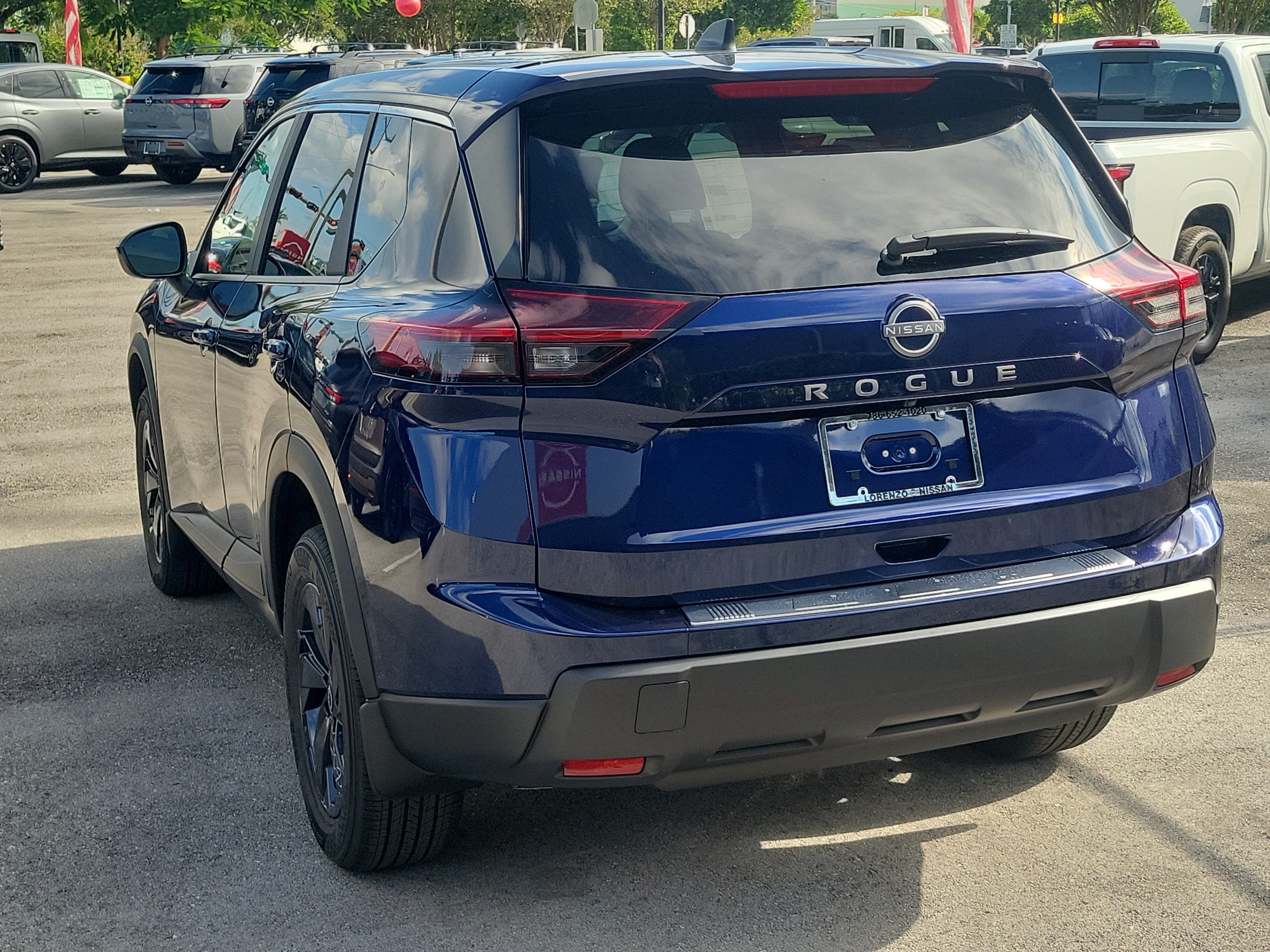 2027 Nissan Rogue SV