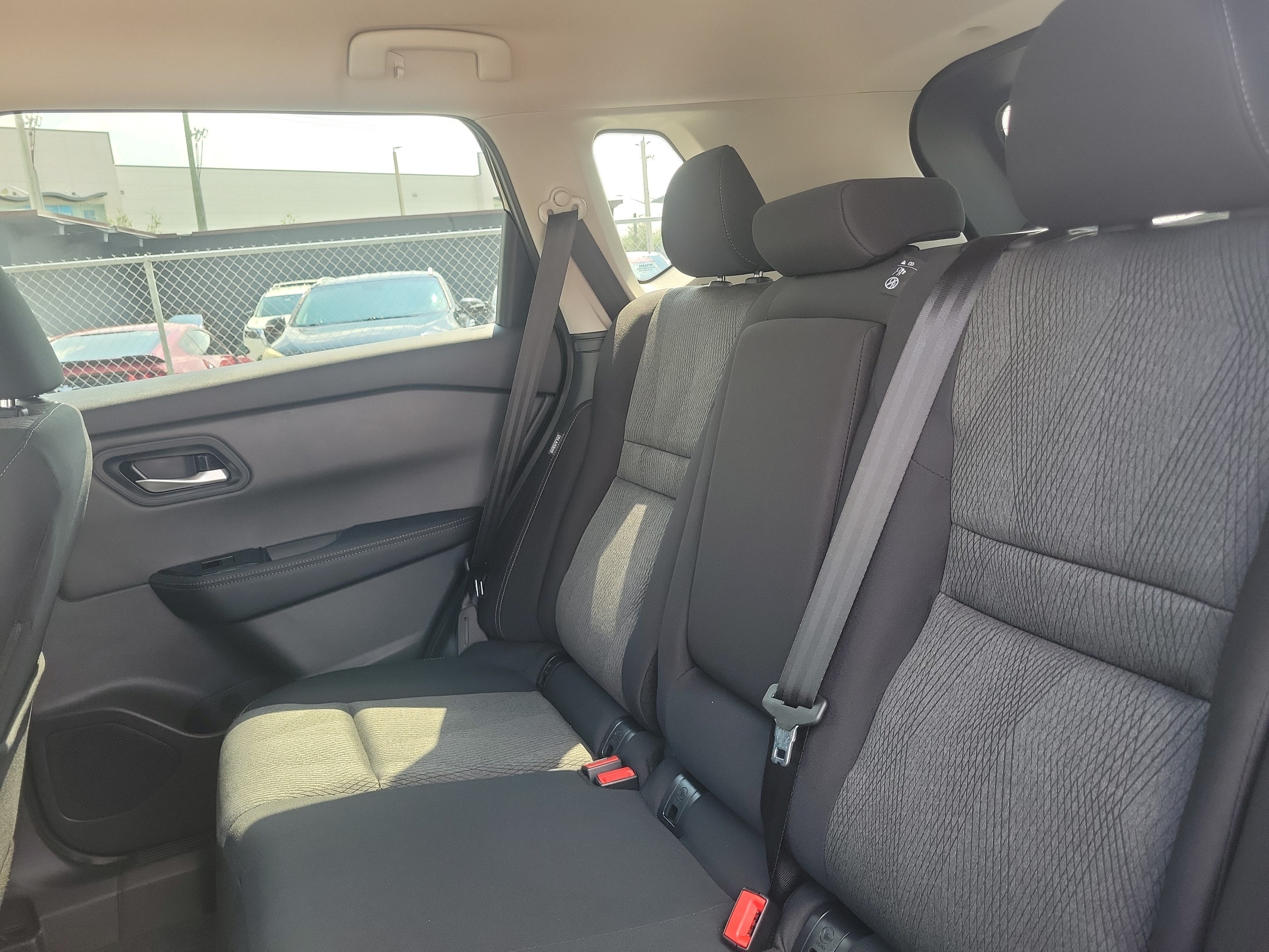 2027 Nissan Rogue SV
