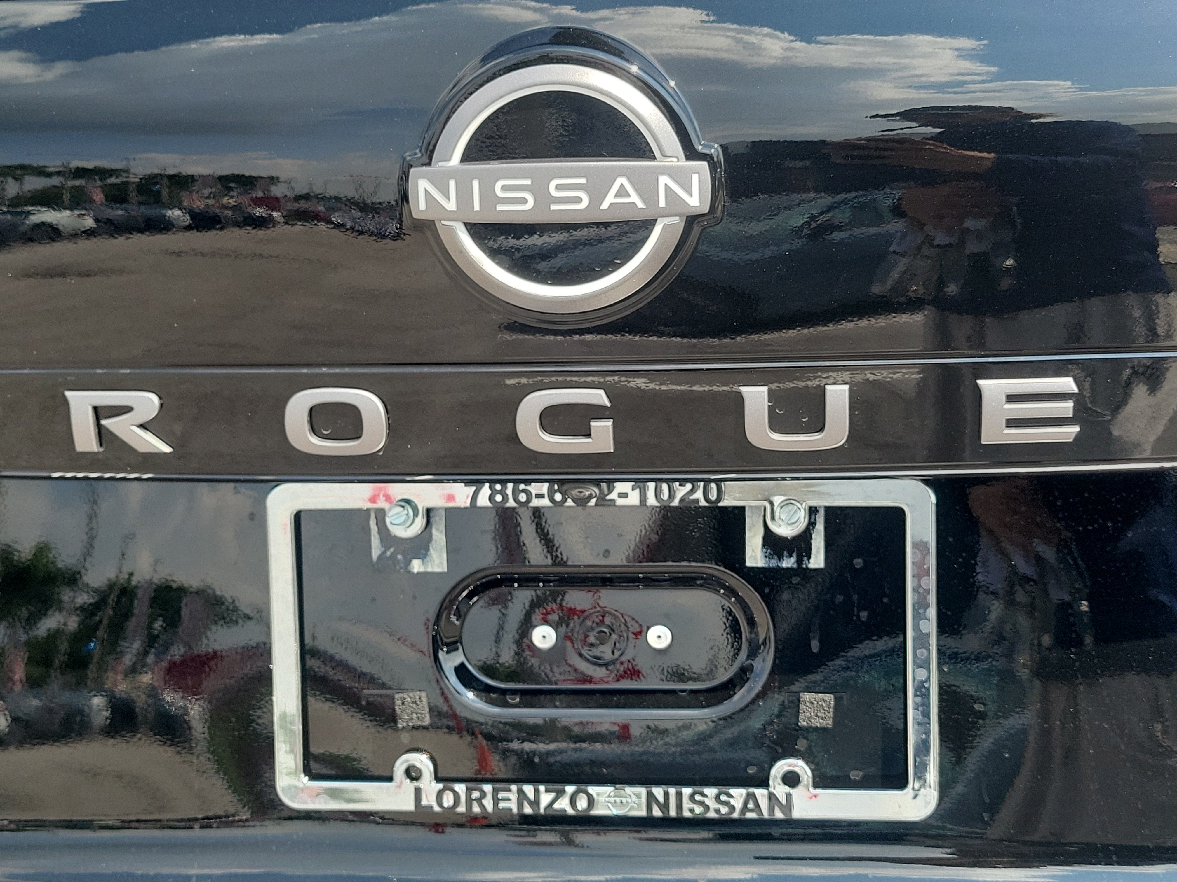 2027 Nissan Rogue SV