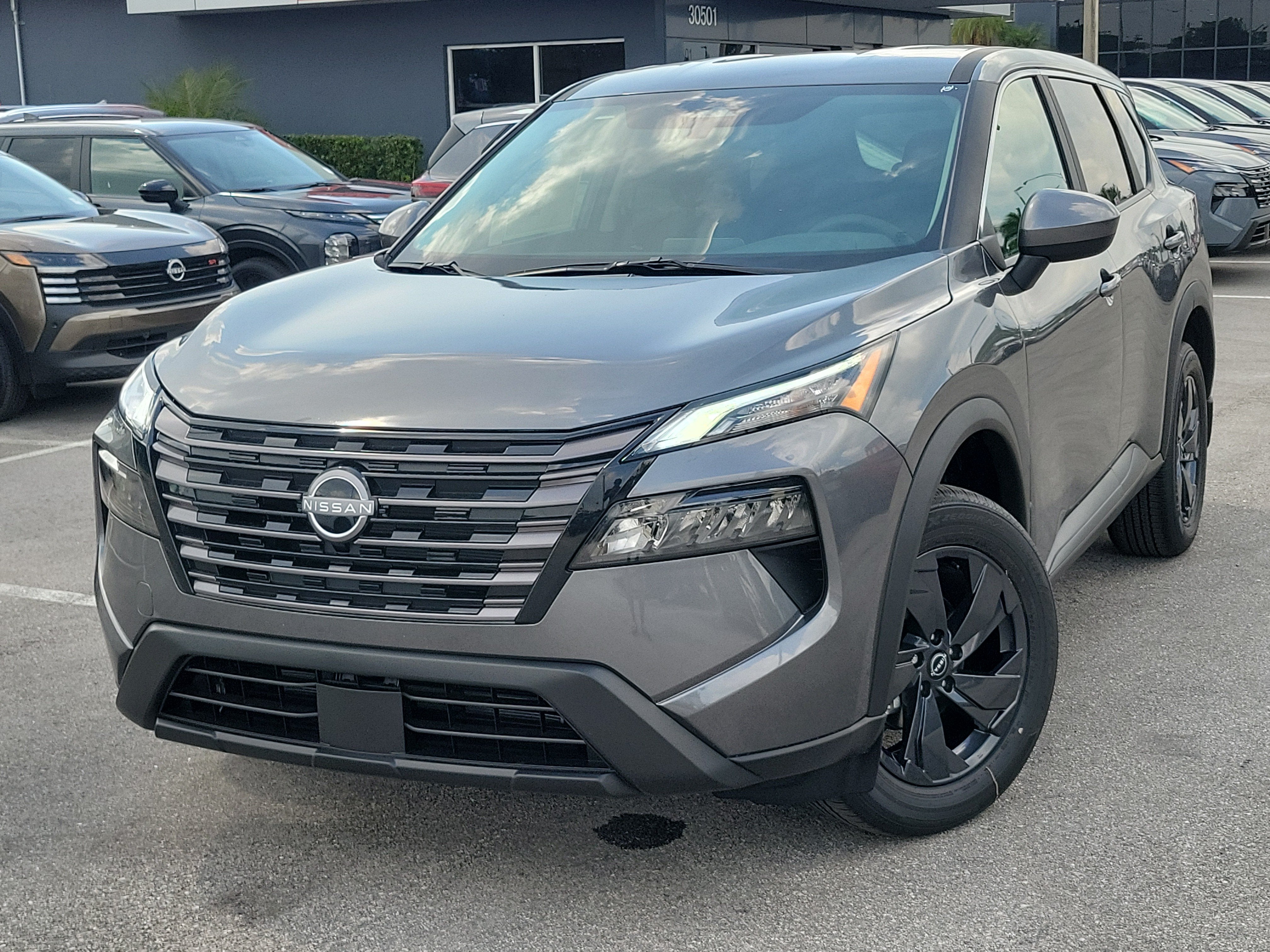 2027 Nissan Rogue SV
