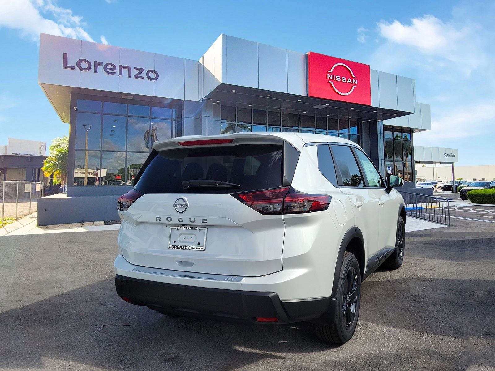 2026 Nissan Rogue SV