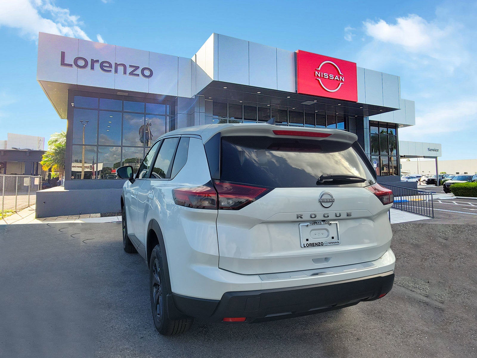 2026 Nissan Rogue SV