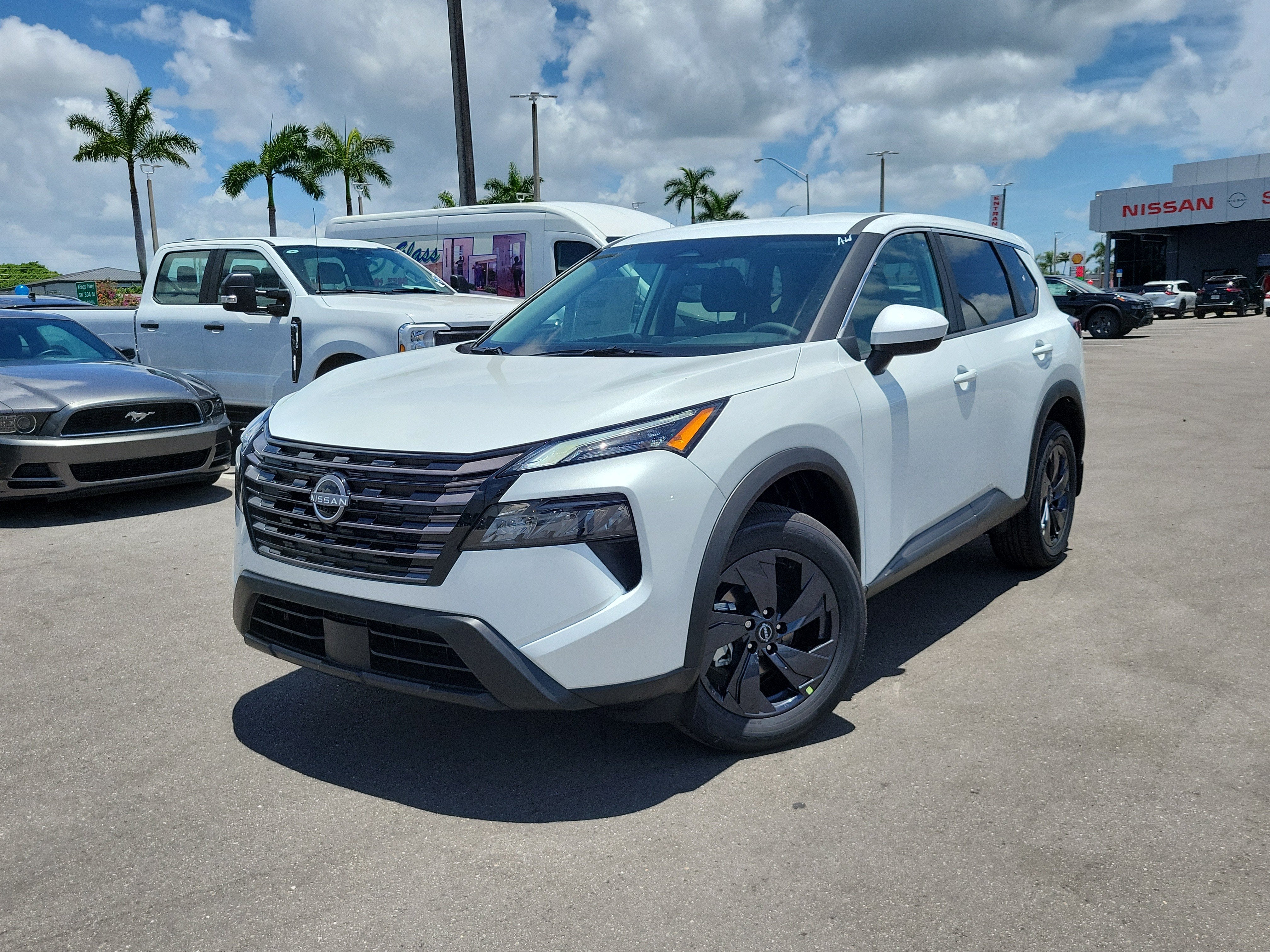 2026 Nissan Rogue SV