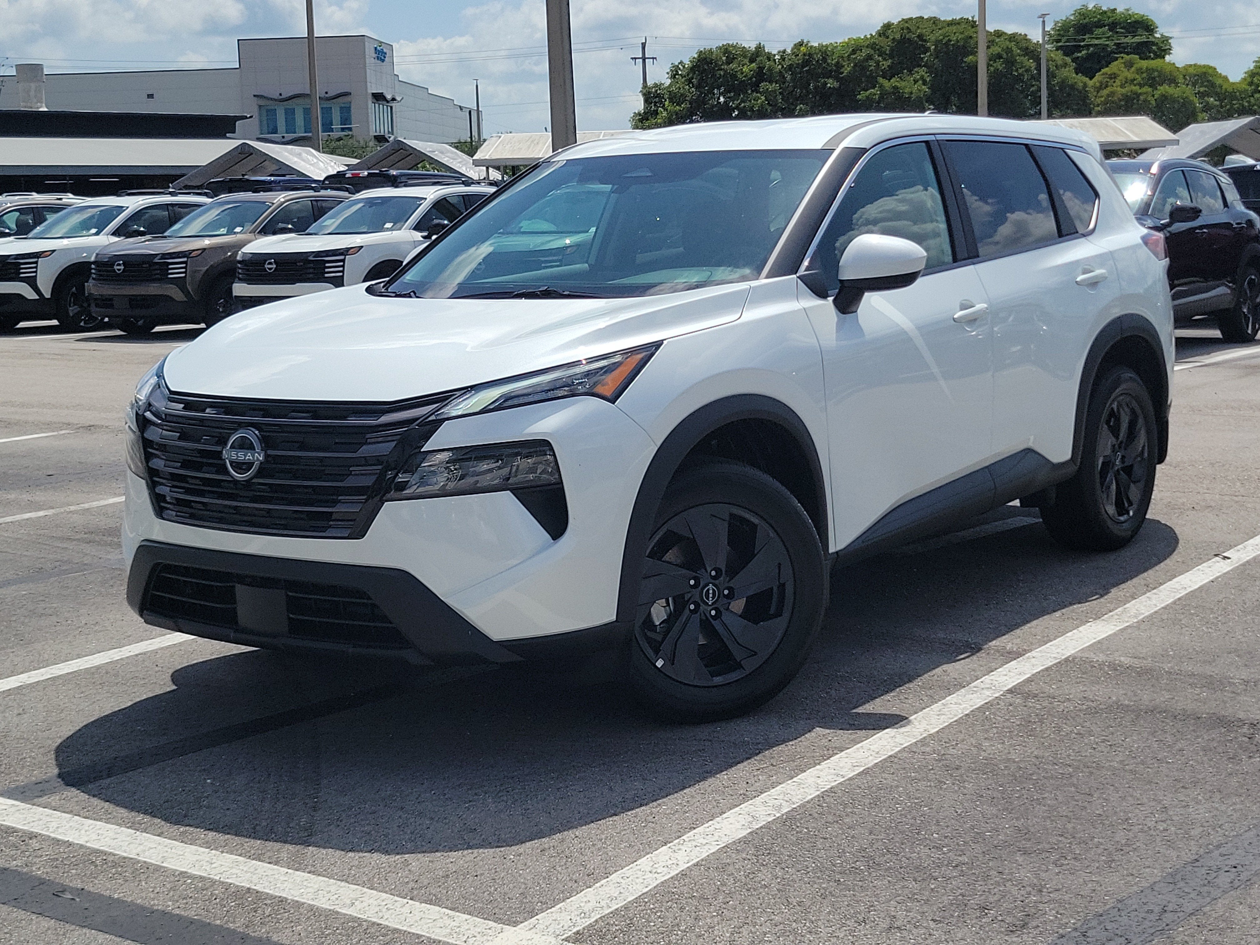 2026 Nissan Rogue SV