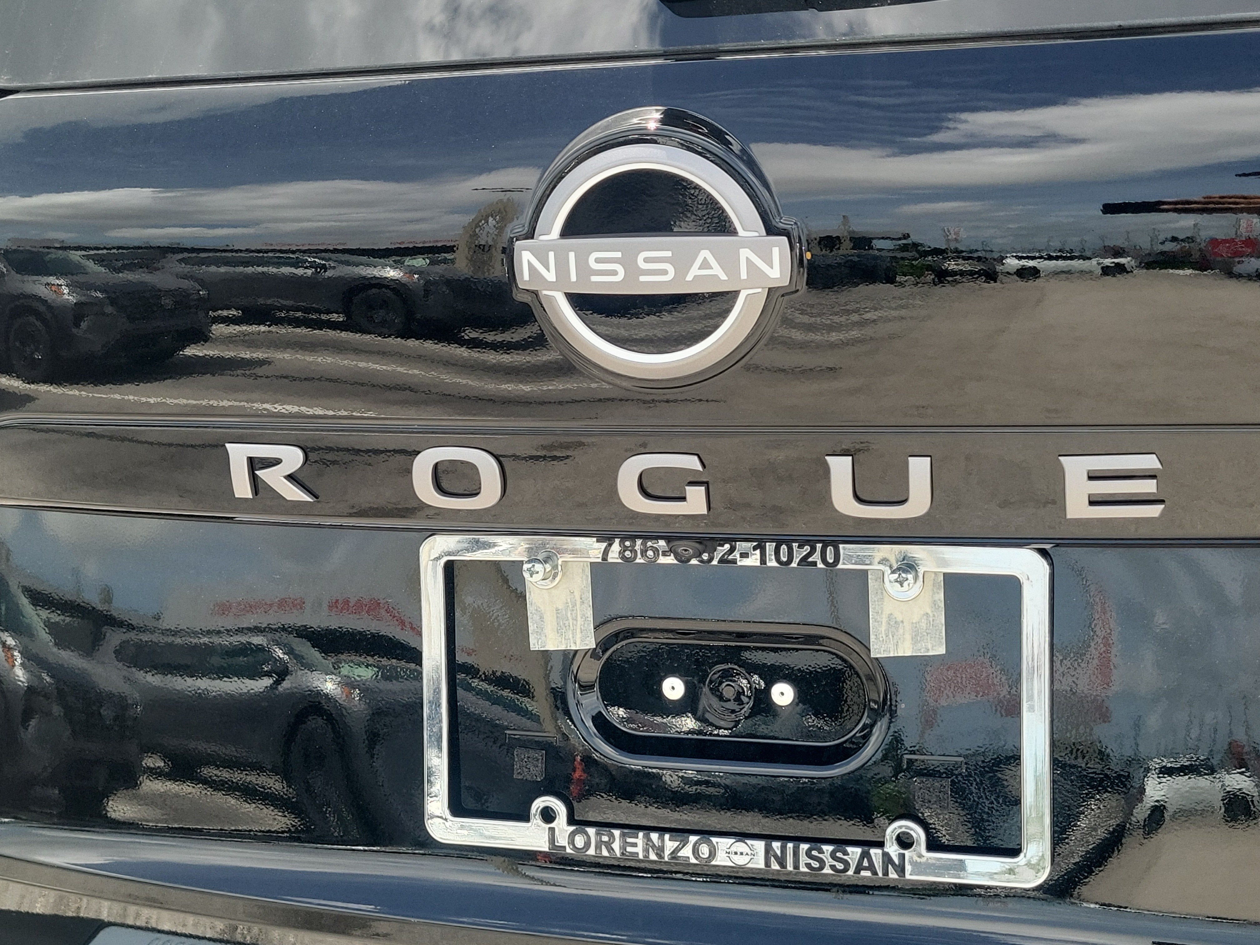 2027 Nissan Rogue SV