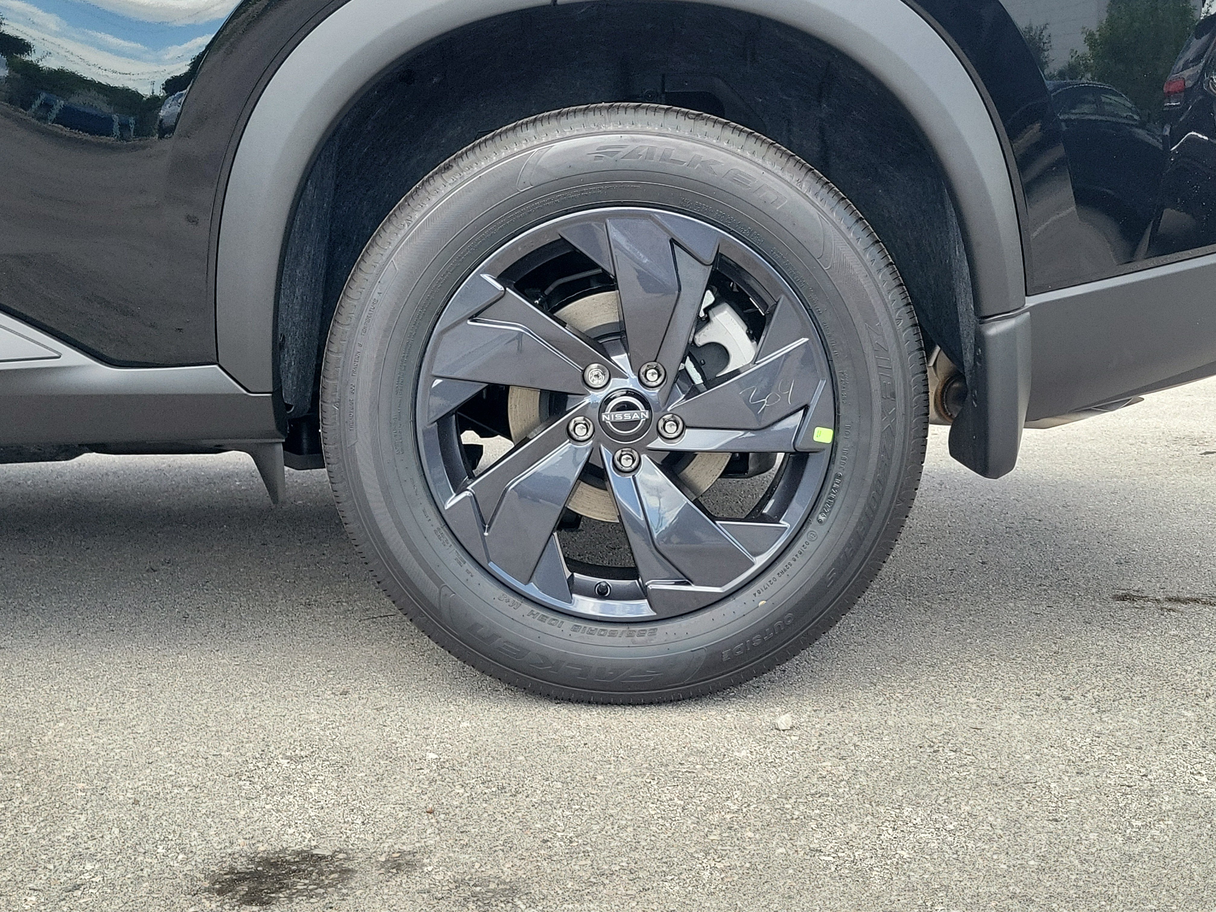 2027 Nissan Rogue SV
