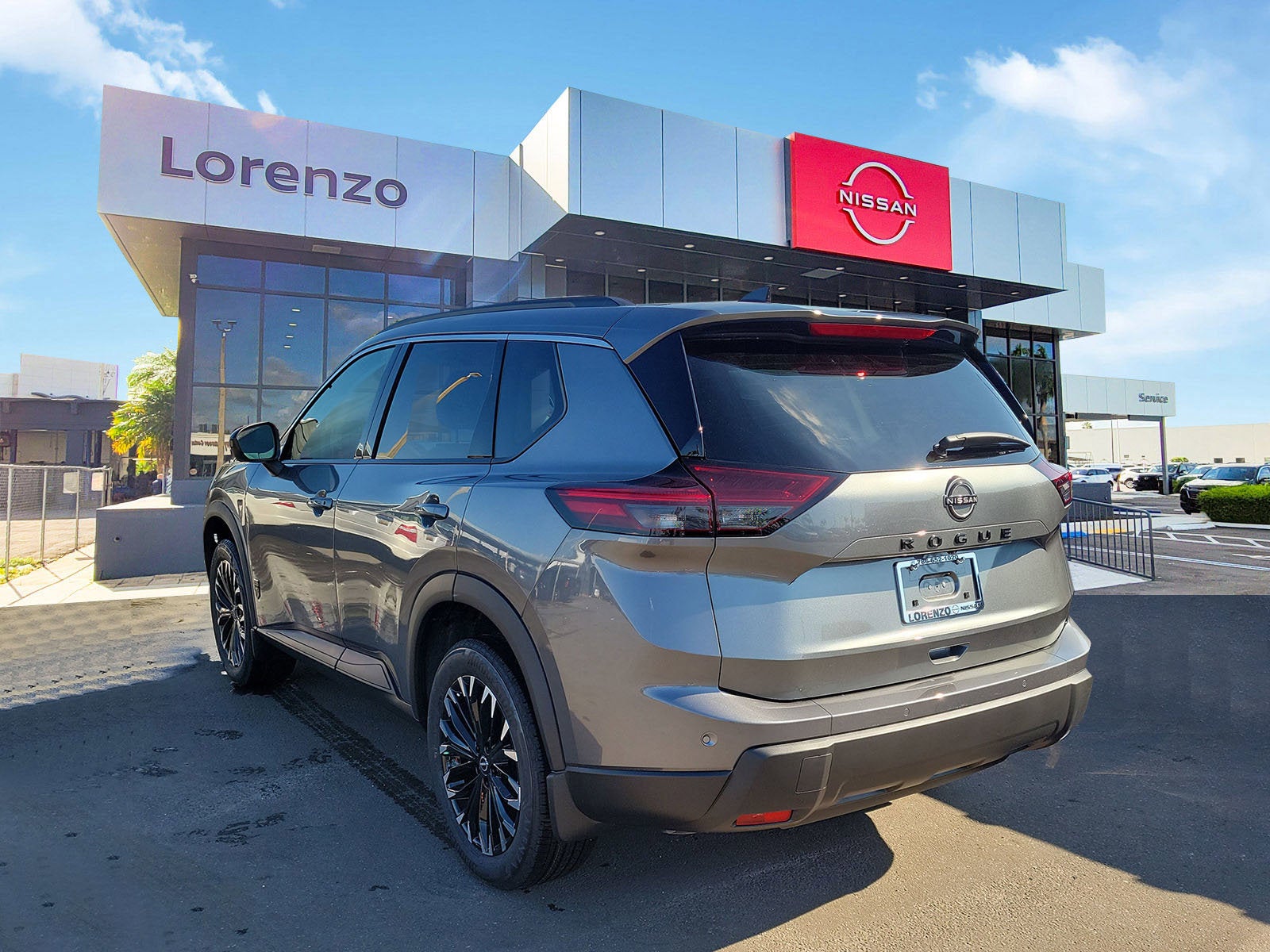 2026 Nissan Rogue Dark Armor