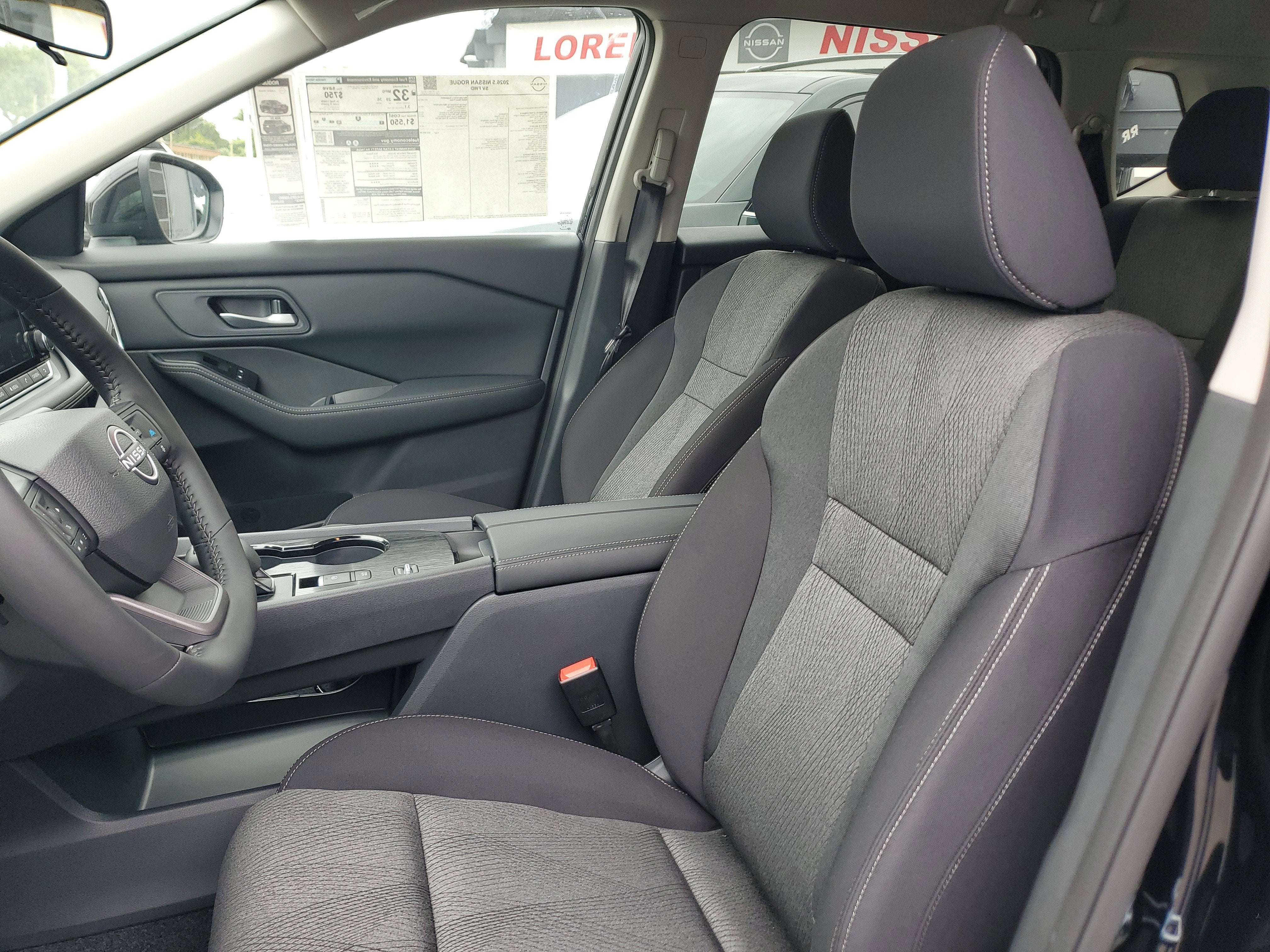 2026 Nissan Rogue SV