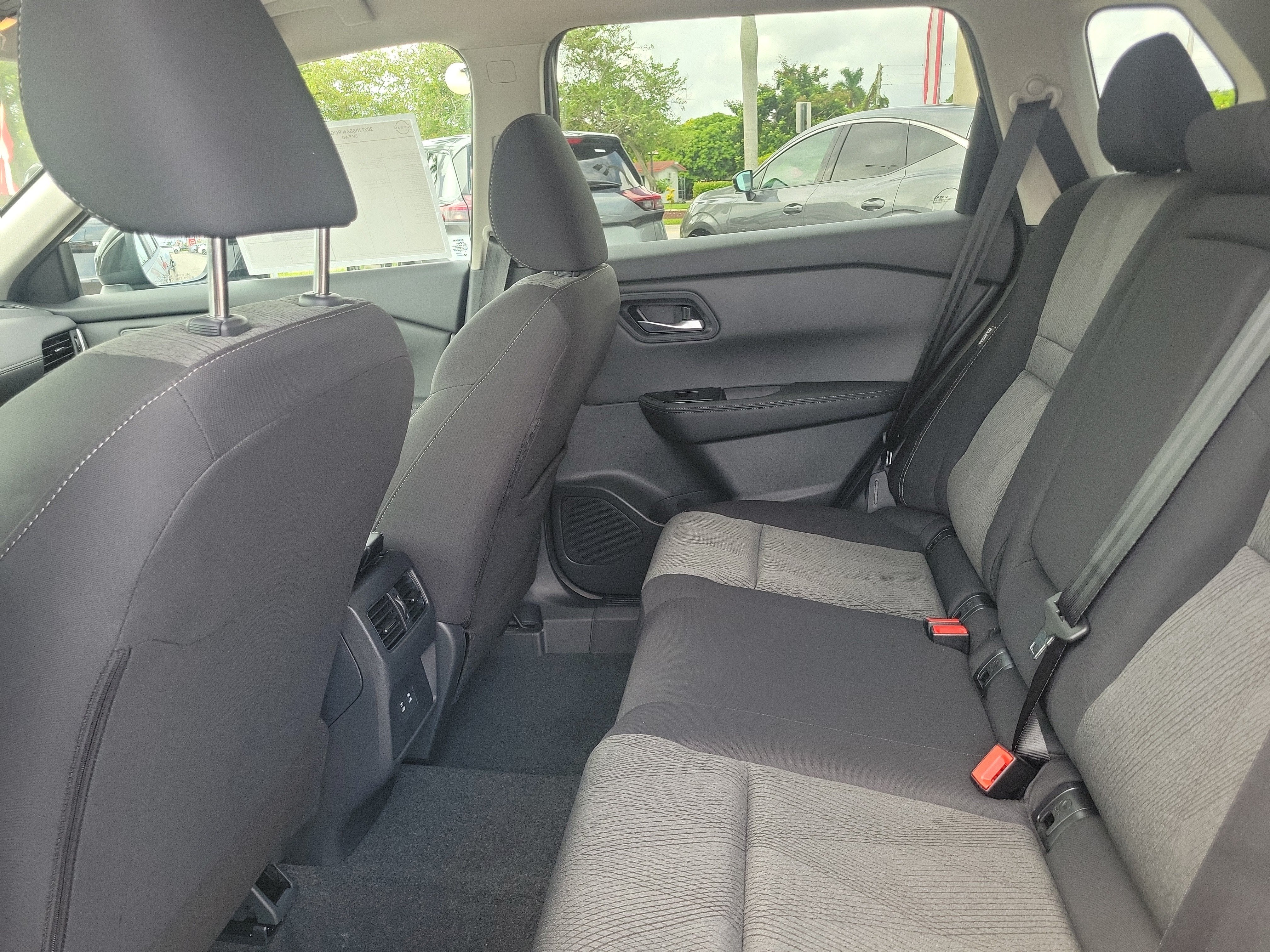 2027 Nissan Rogue SV