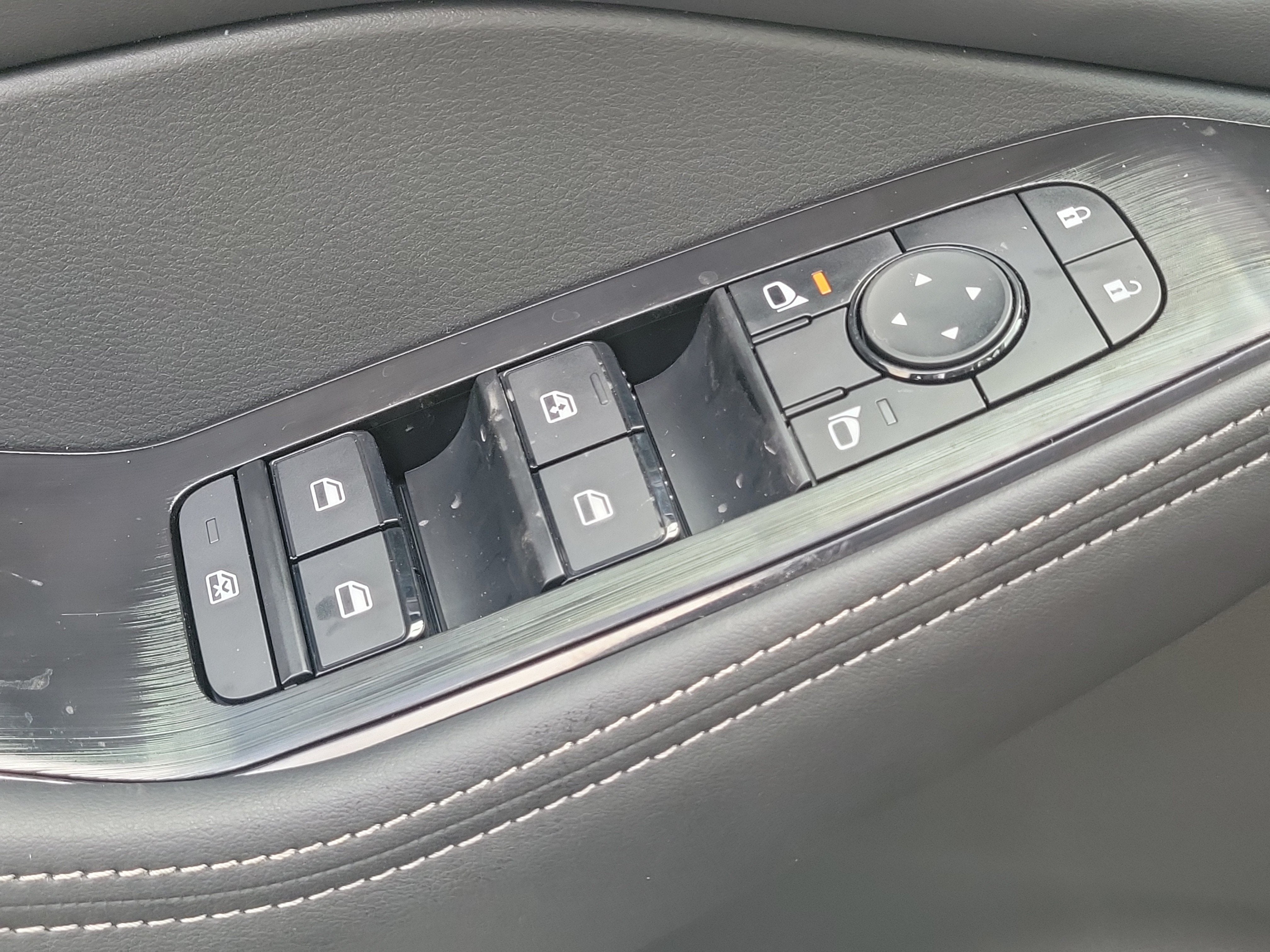 2027 Nissan Rogue SV