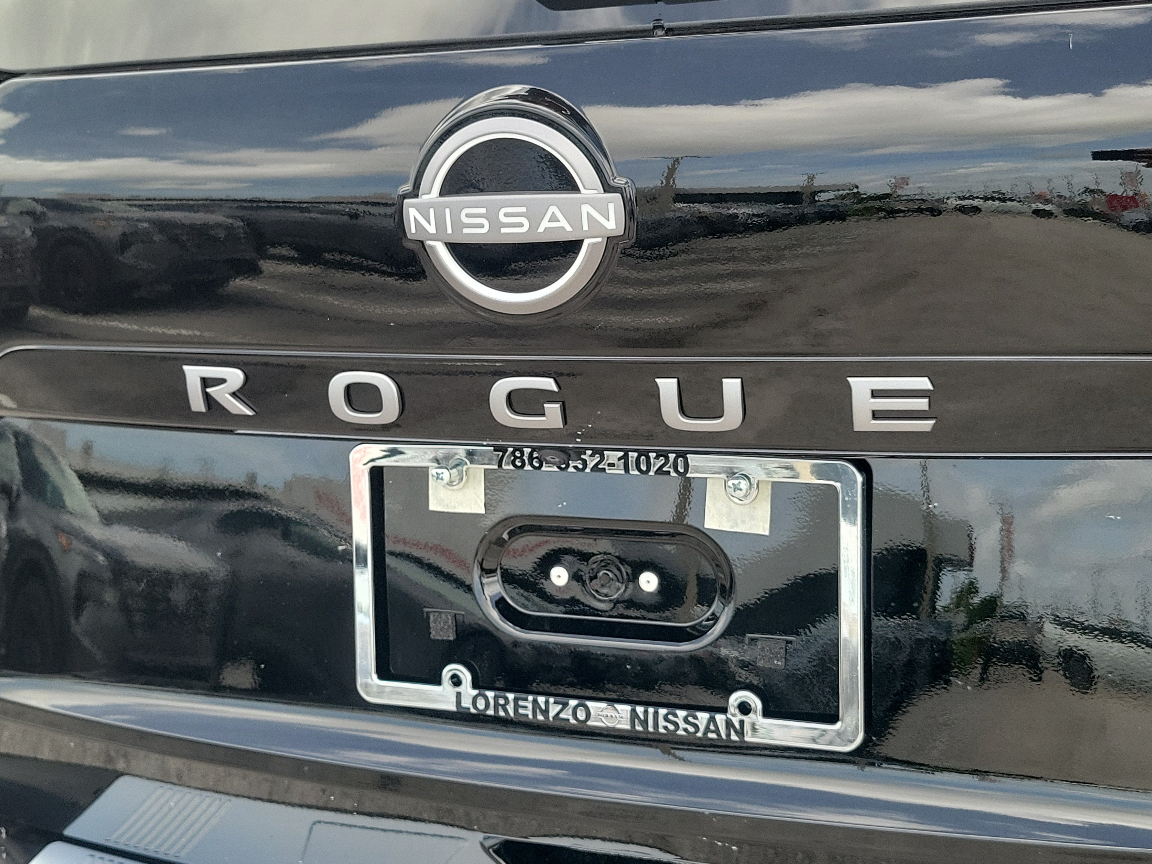 2027 Nissan Rogue SV