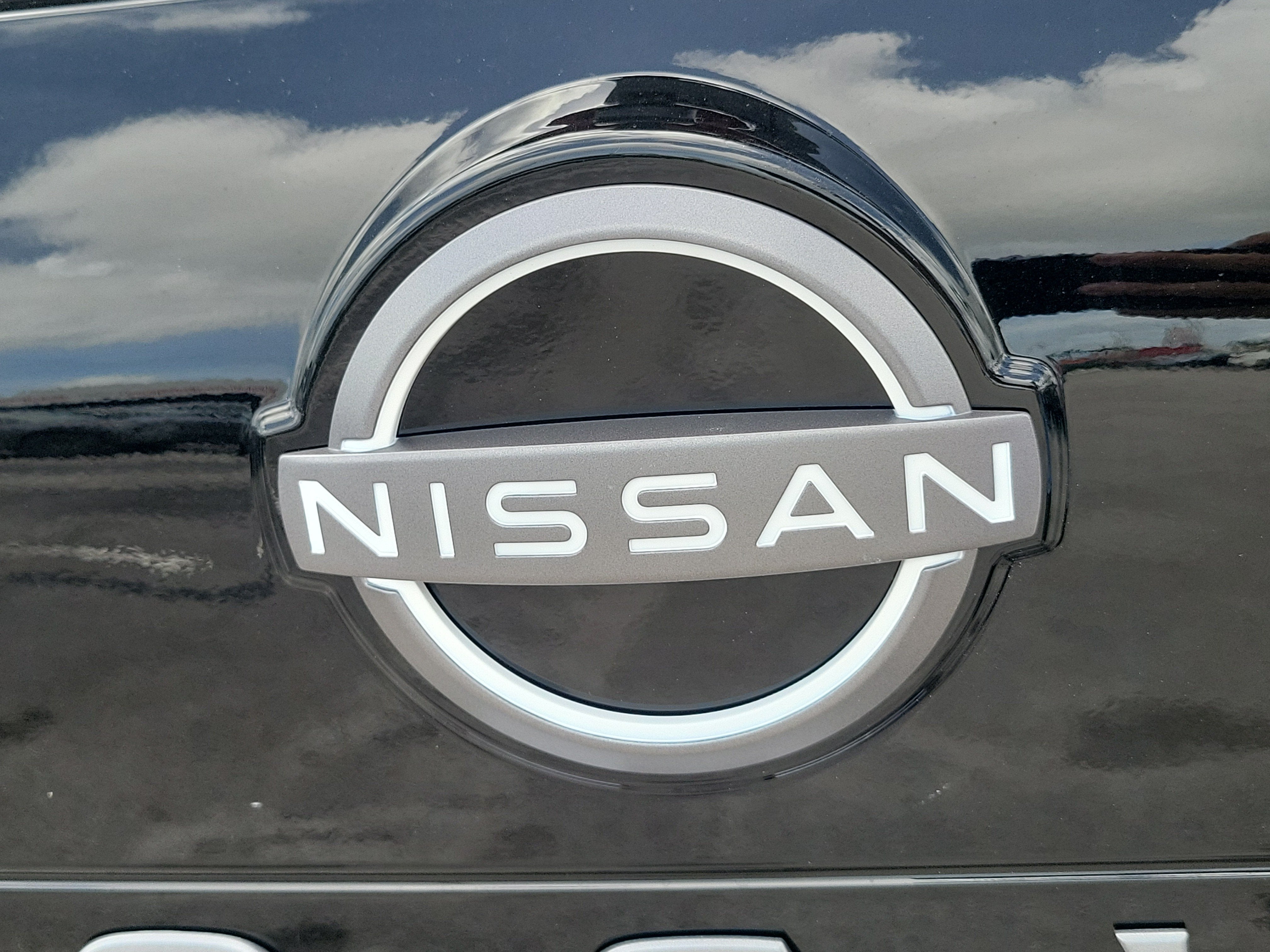 2027 Nissan Rogue SV