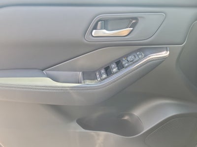 2027 Nissan Rogue SV