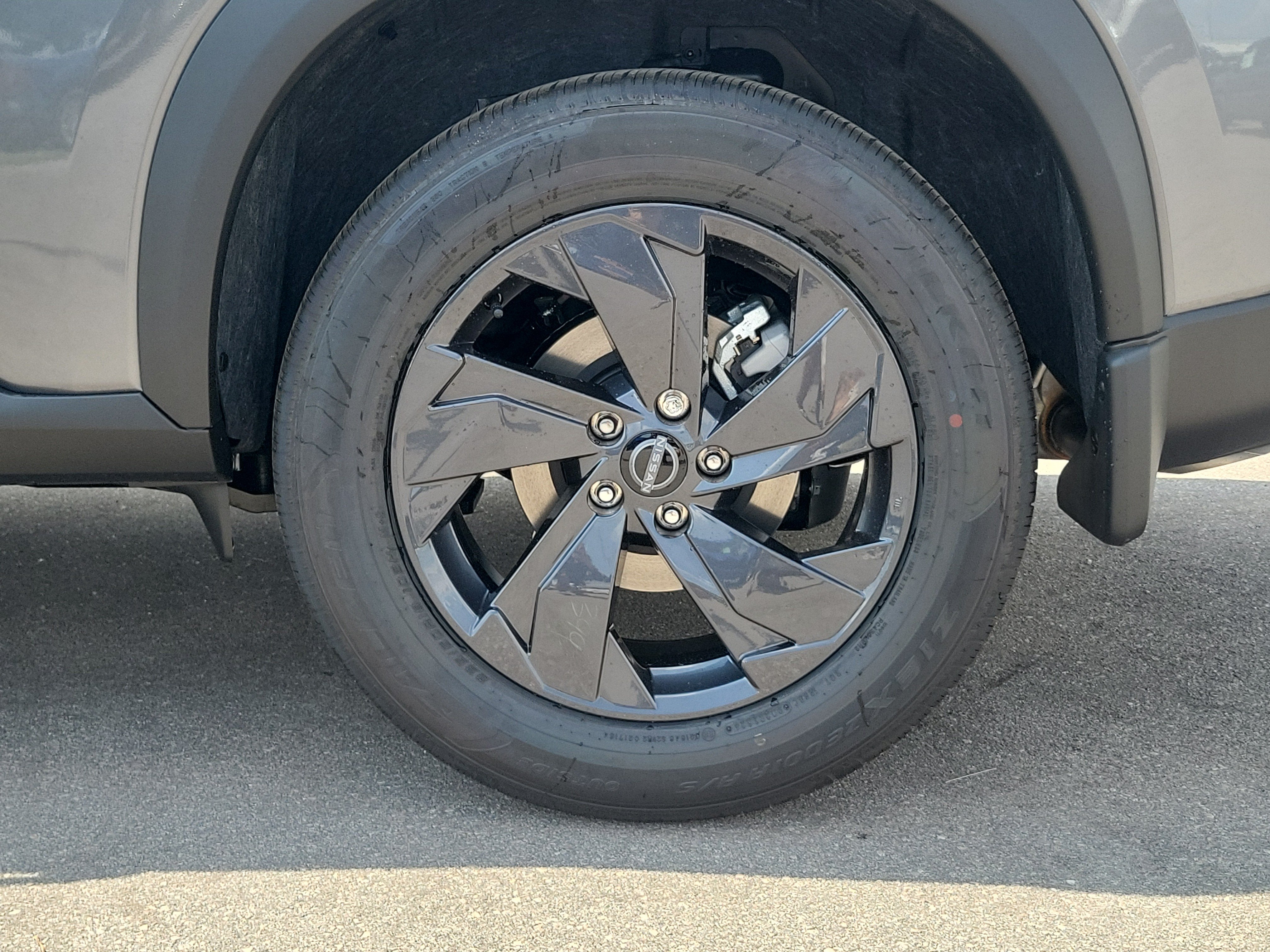 2027 Nissan Rogue SV
