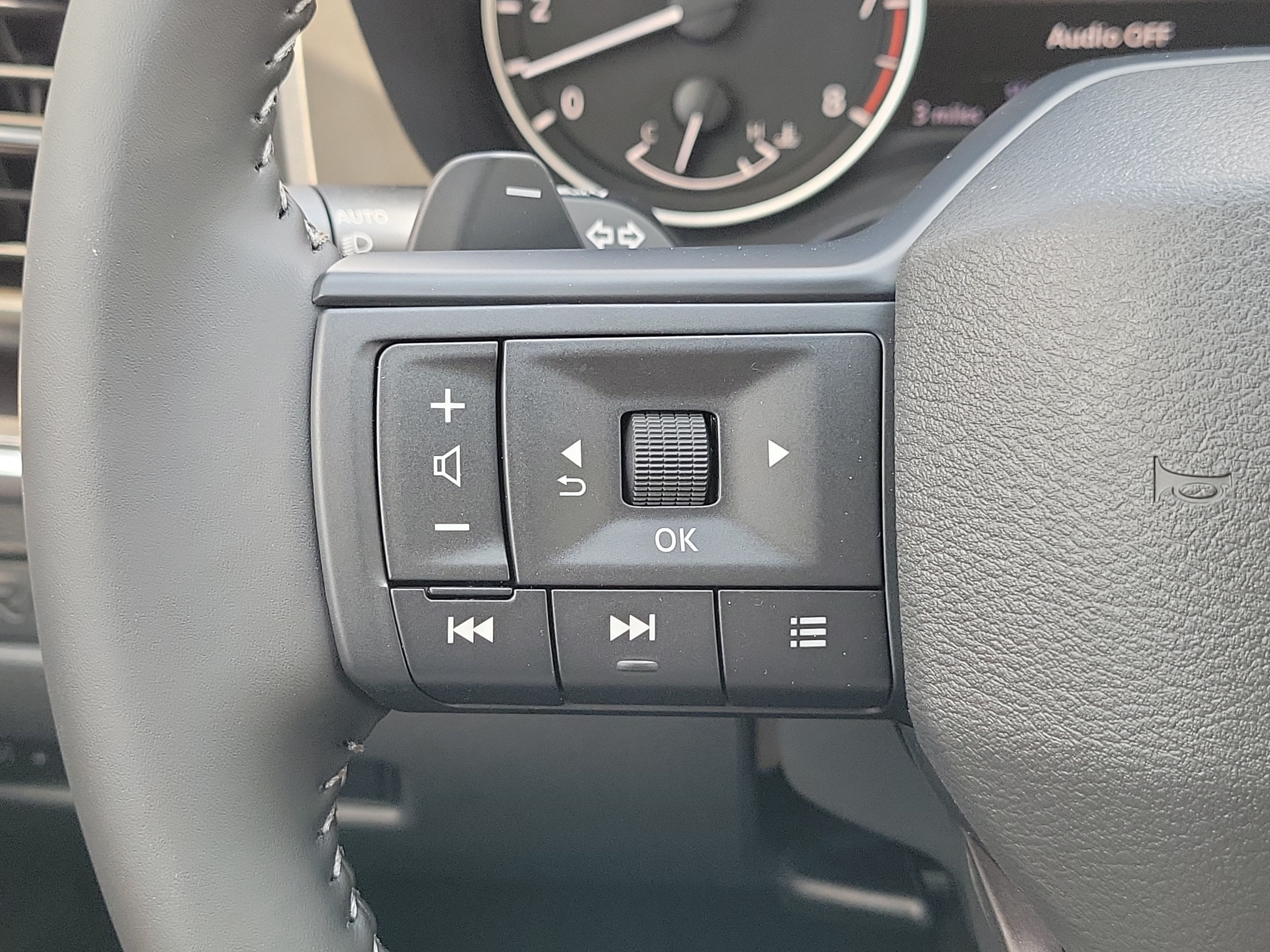 2027 Nissan Rogue SV