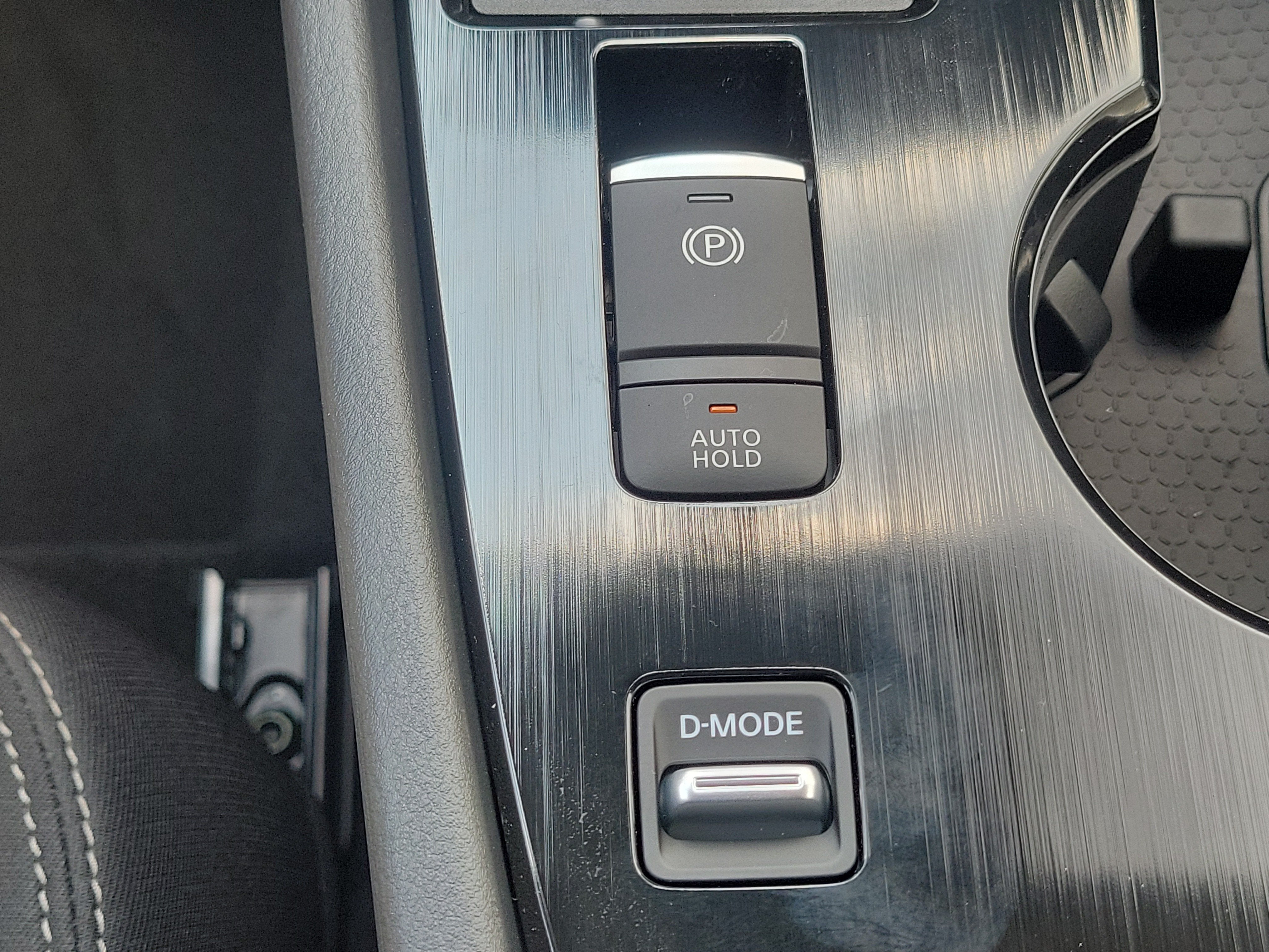 2027 Nissan Rogue SV