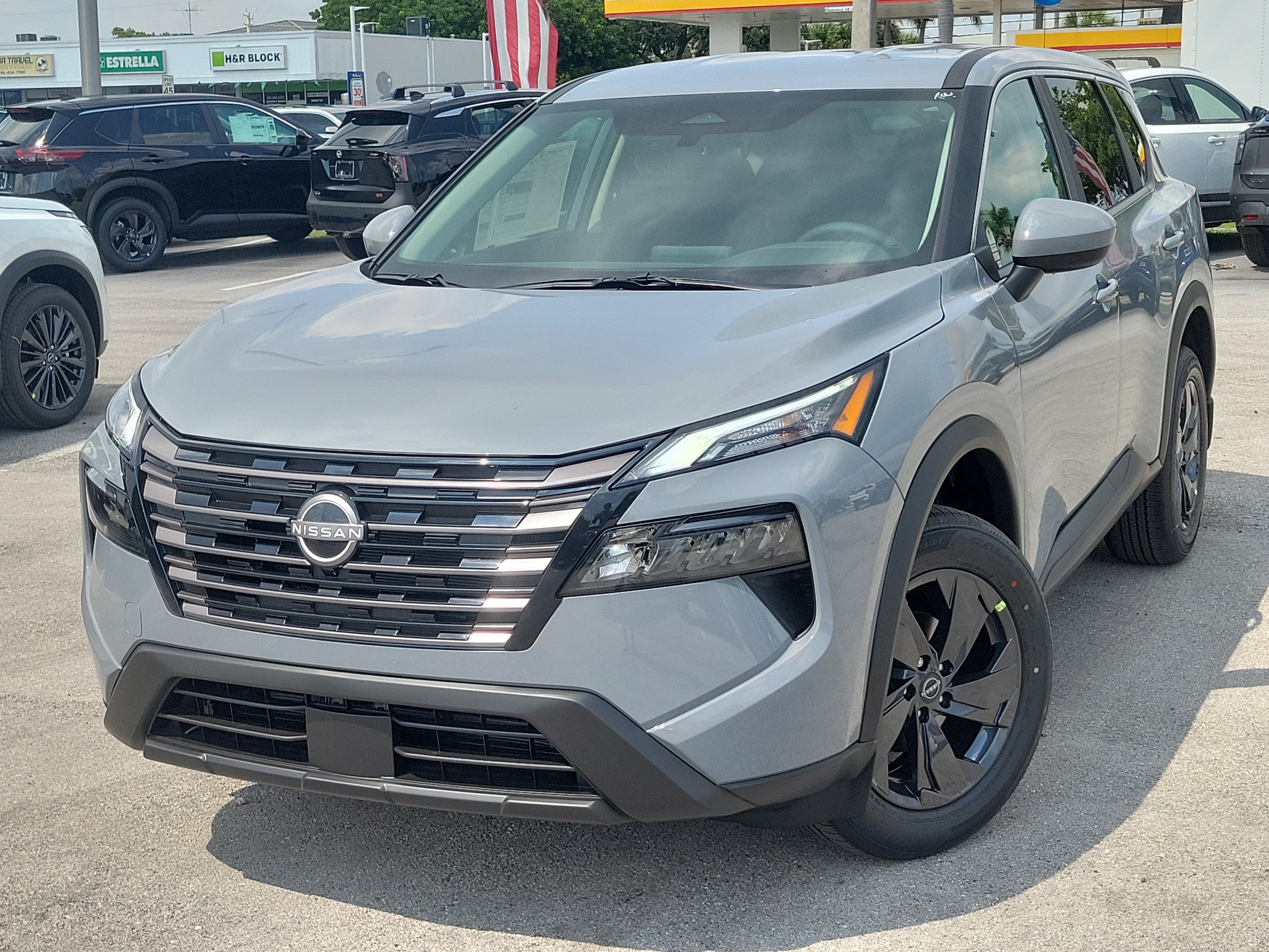 2027 Nissan Rogue SV