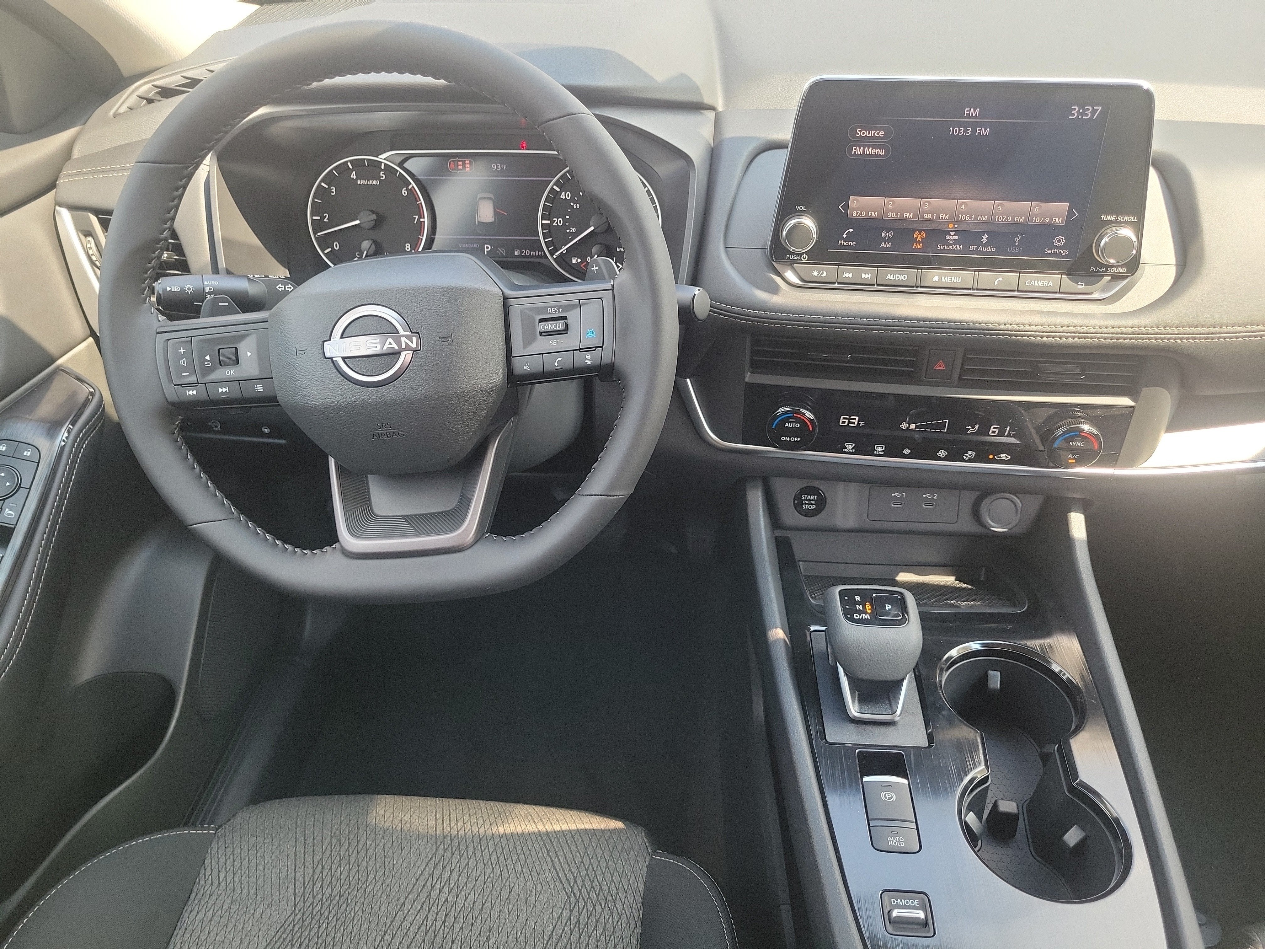 2027 Nissan Rogue SV