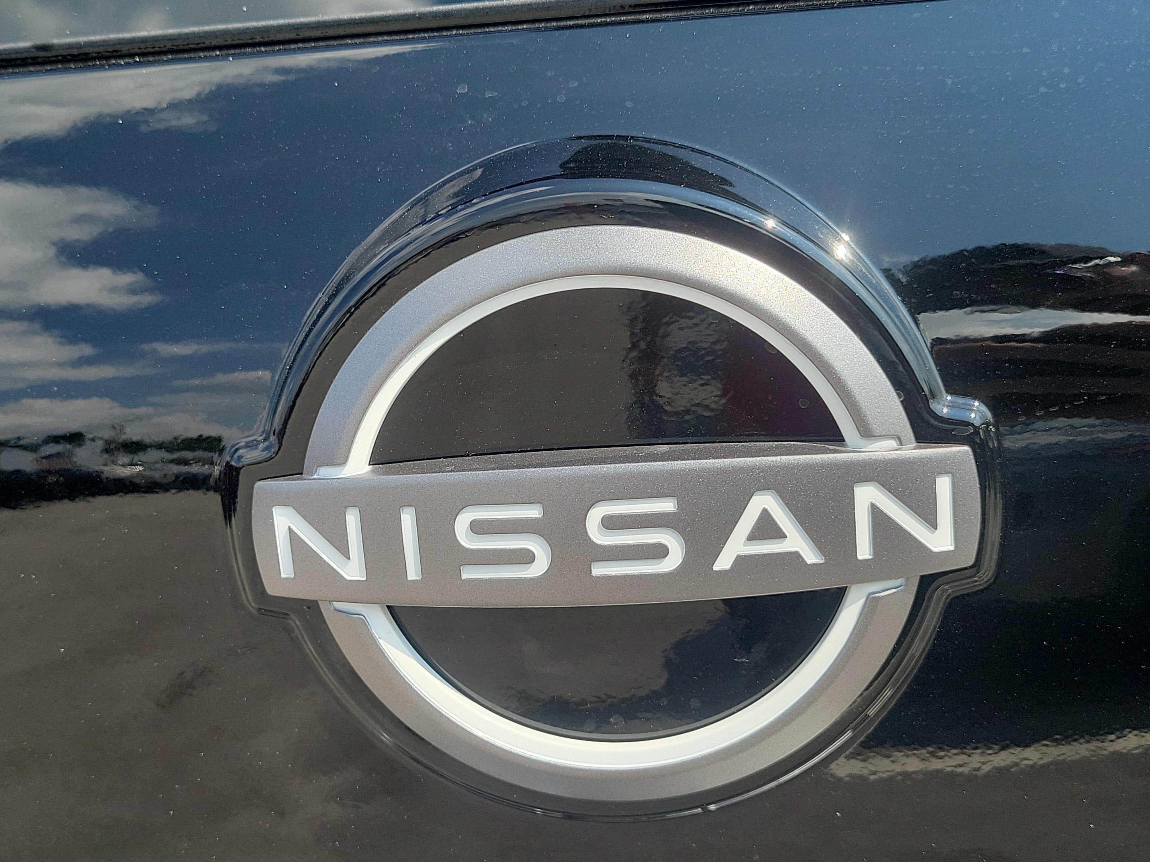 2027 Nissan Rogue SV