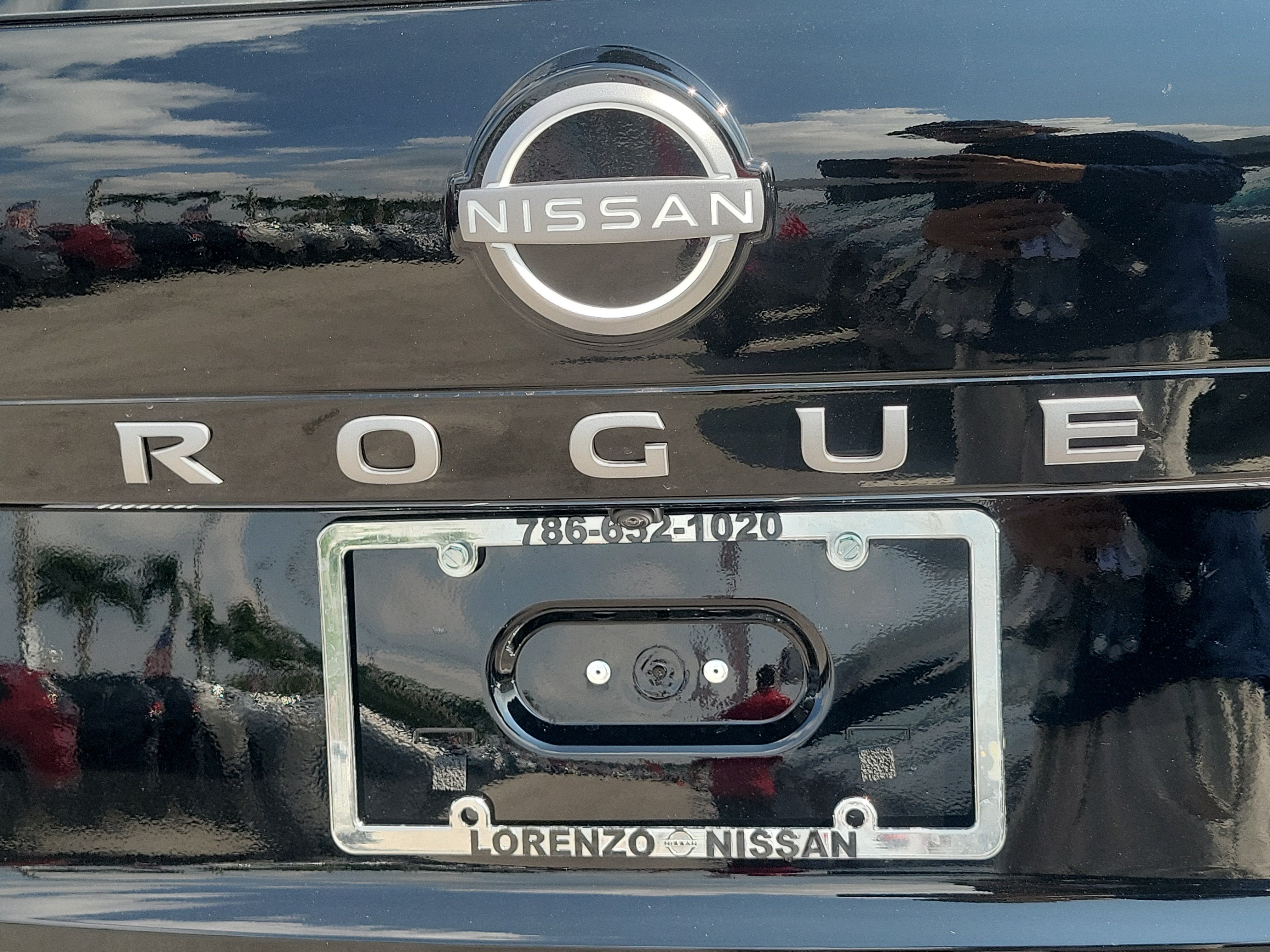 2027 Nissan Rogue SV