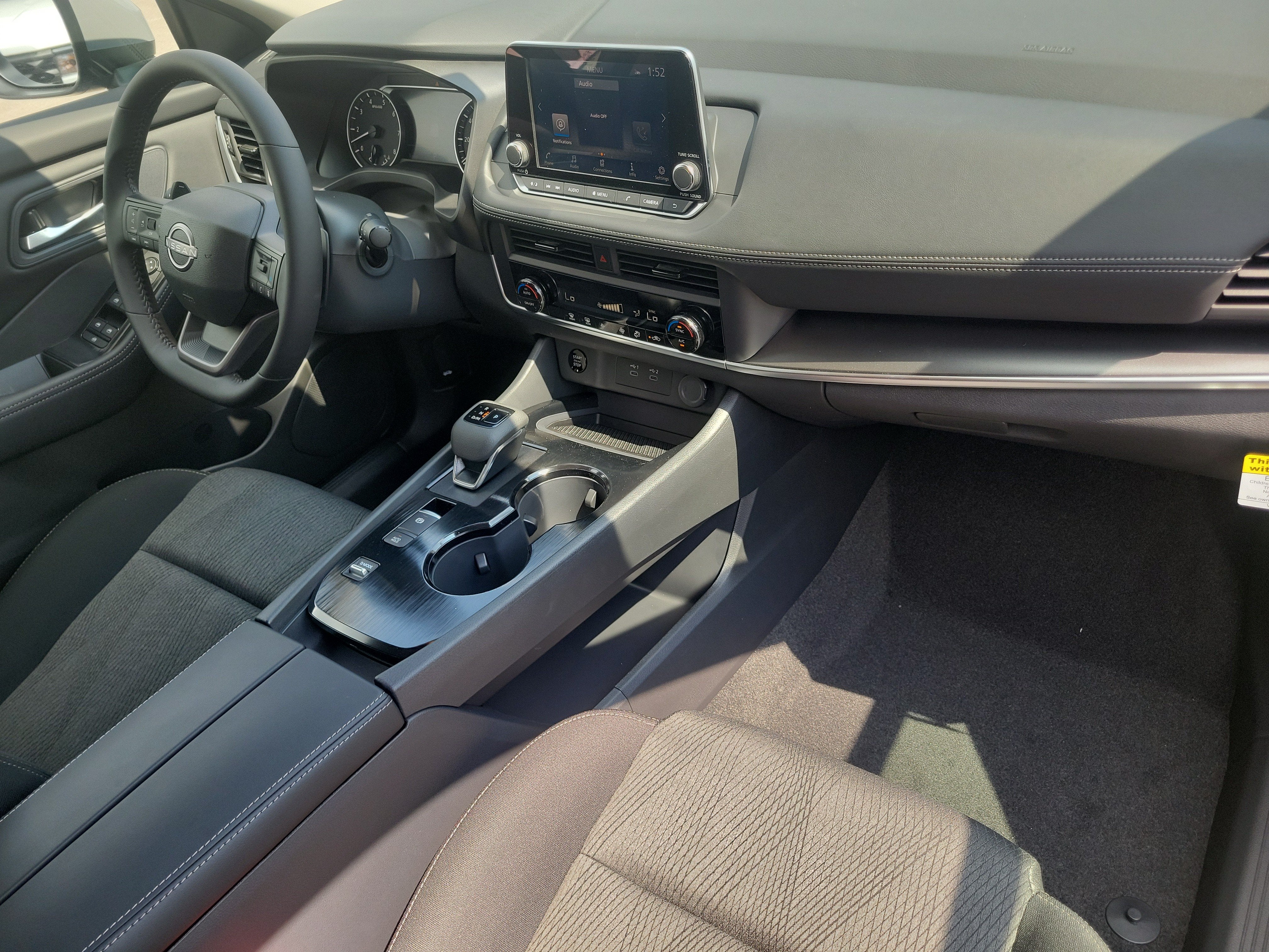 2027 Nissan Rogue SV