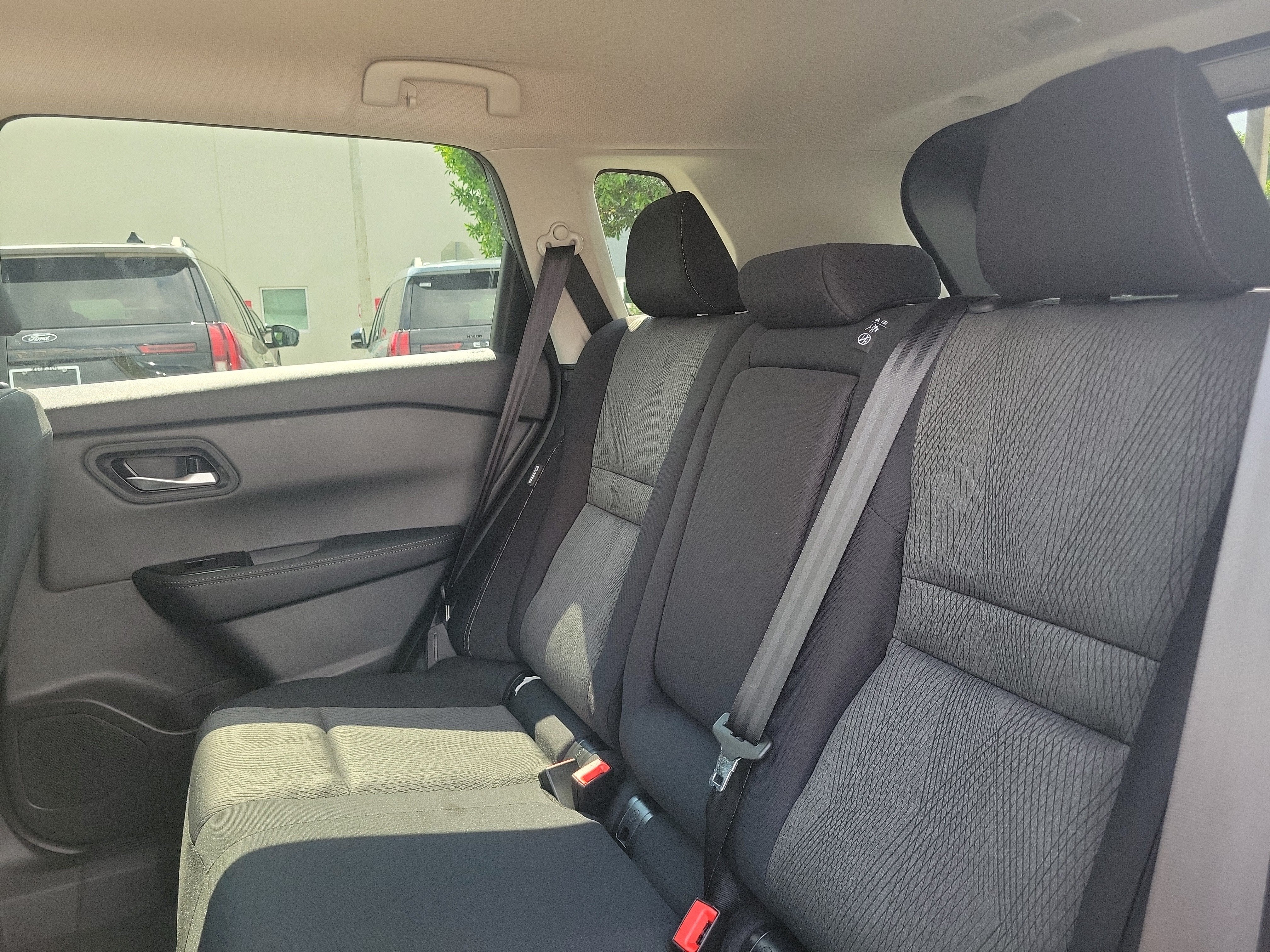 2027 Nissan Rogue SV