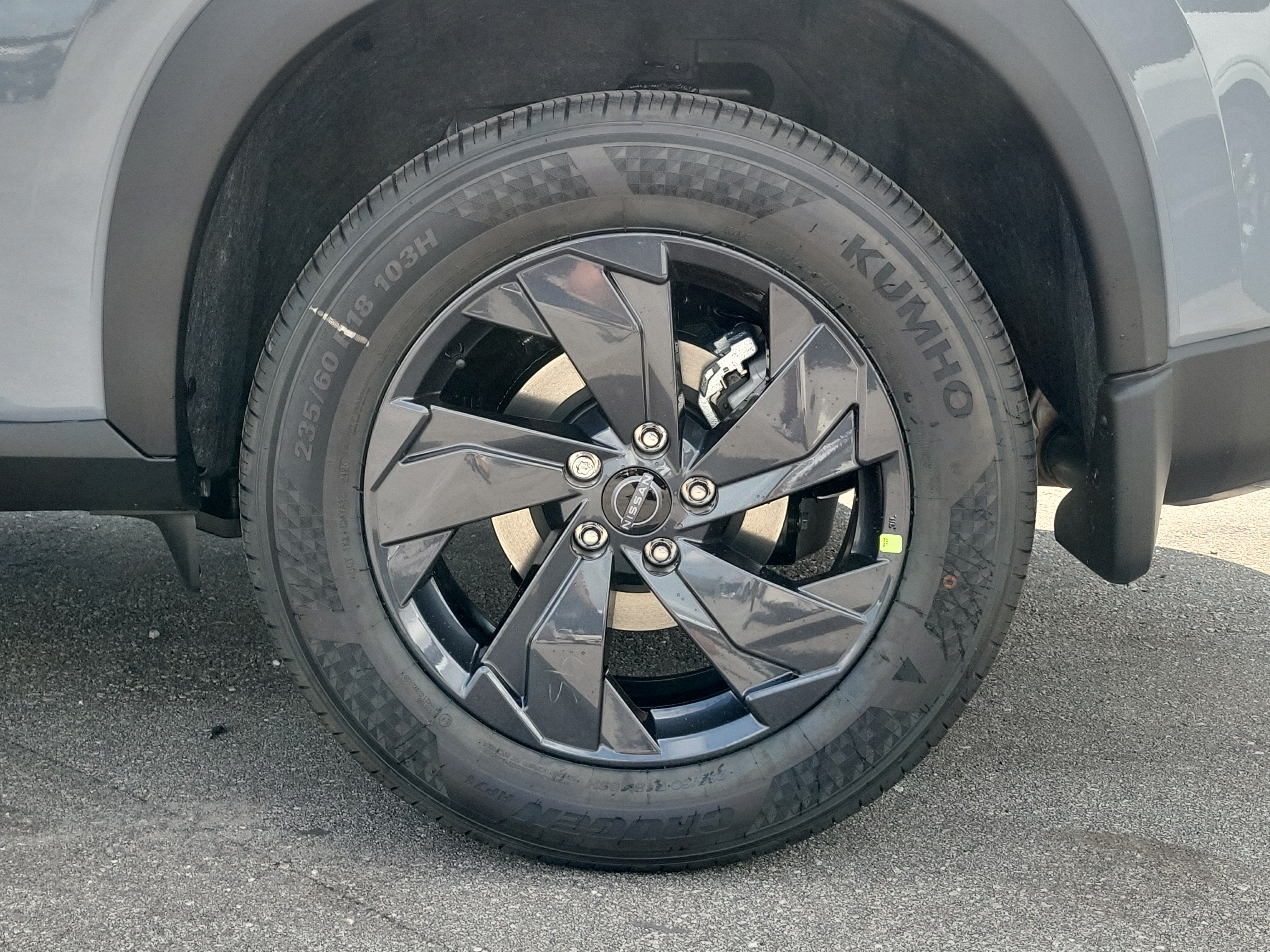 2027 Nissan Rogue SV