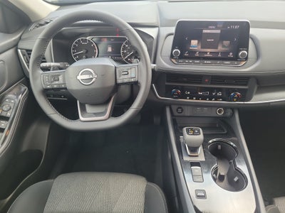2027 Nissan Rogue SV