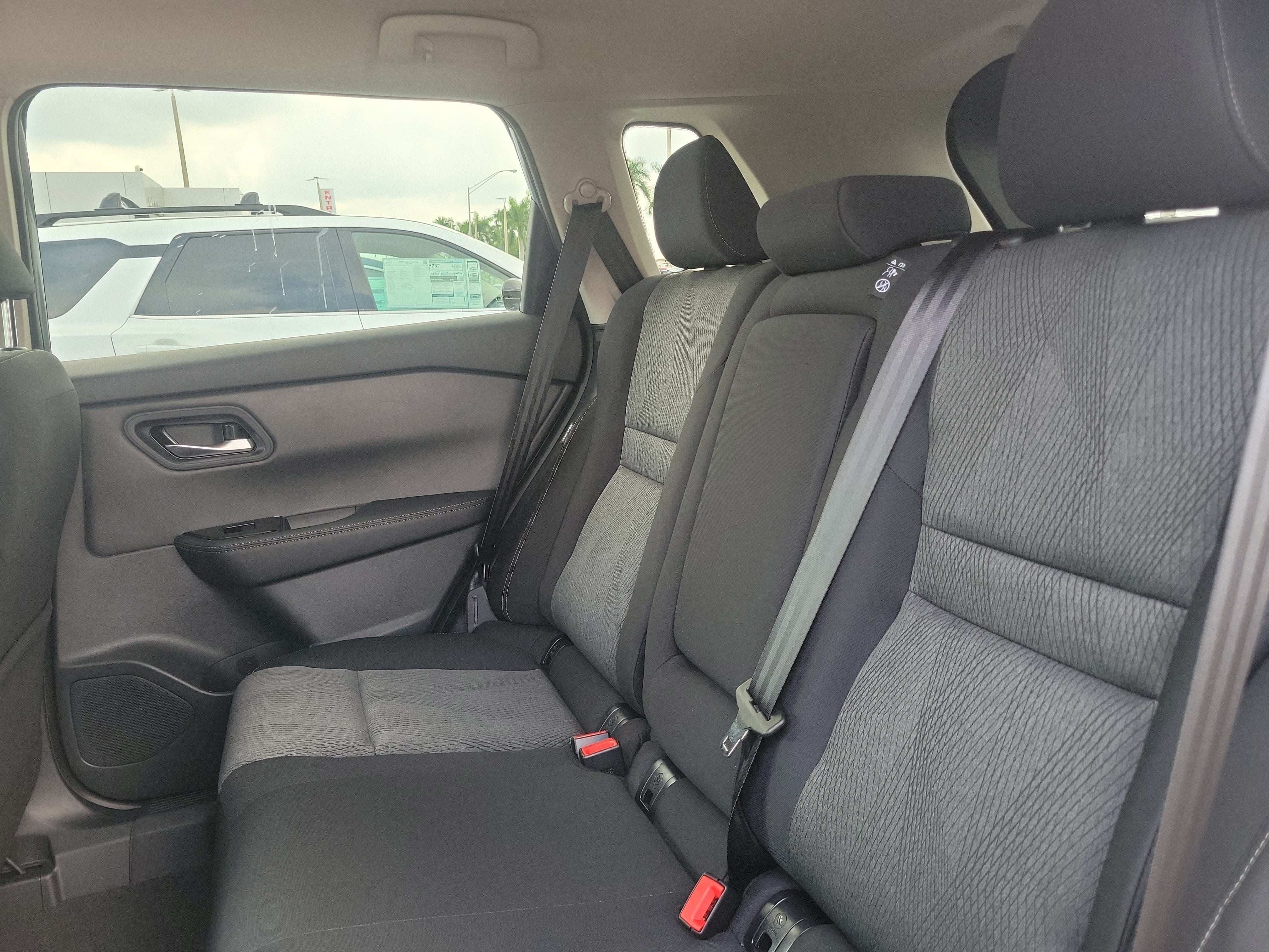 2027 Nissan Rogue SV