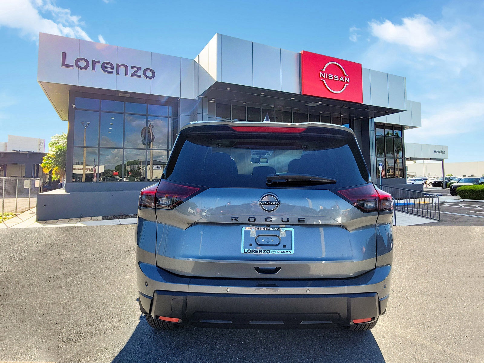 2026 Nissan Rogue Dark Armor