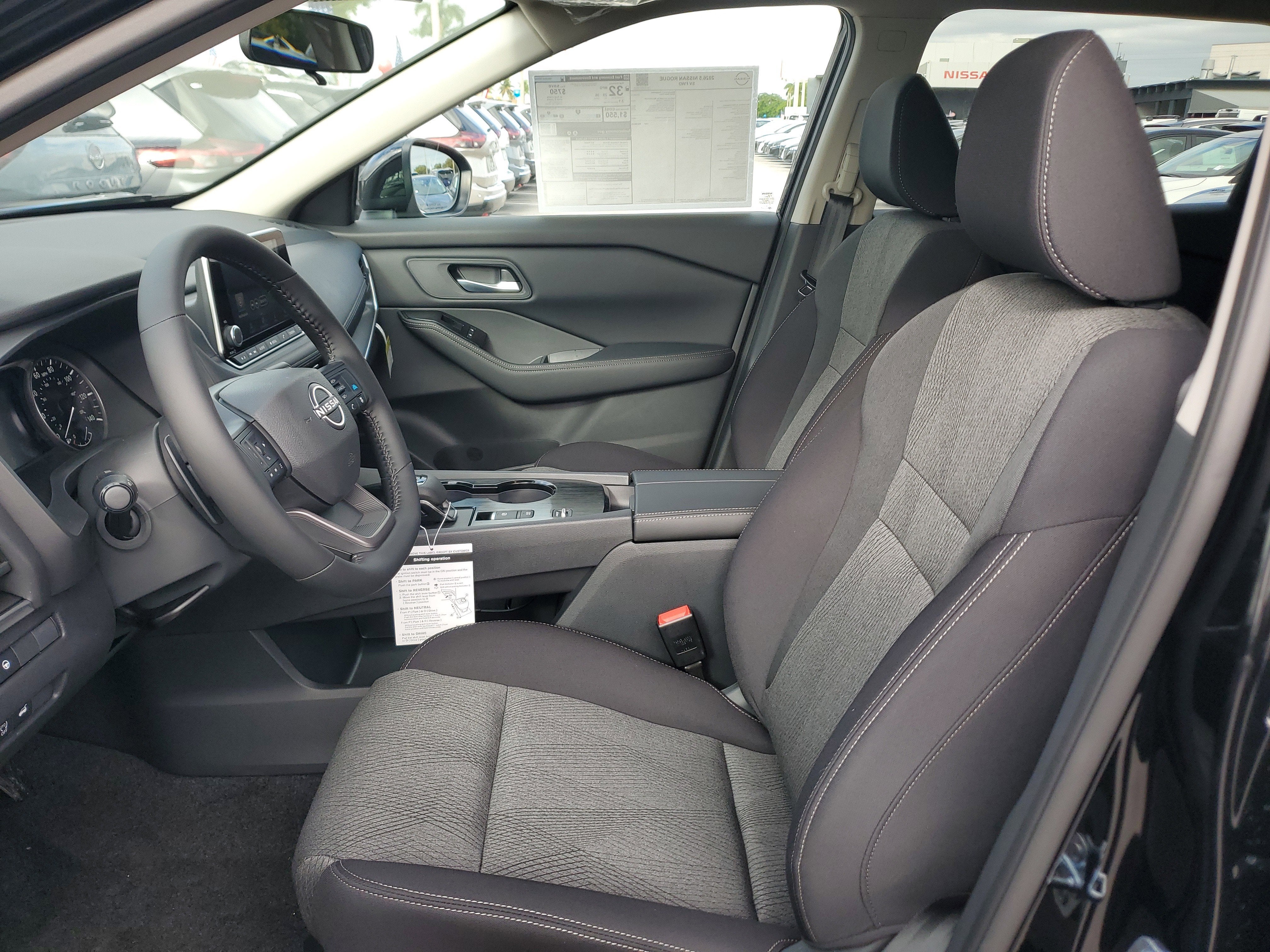 2026 Nissan Rogue SV