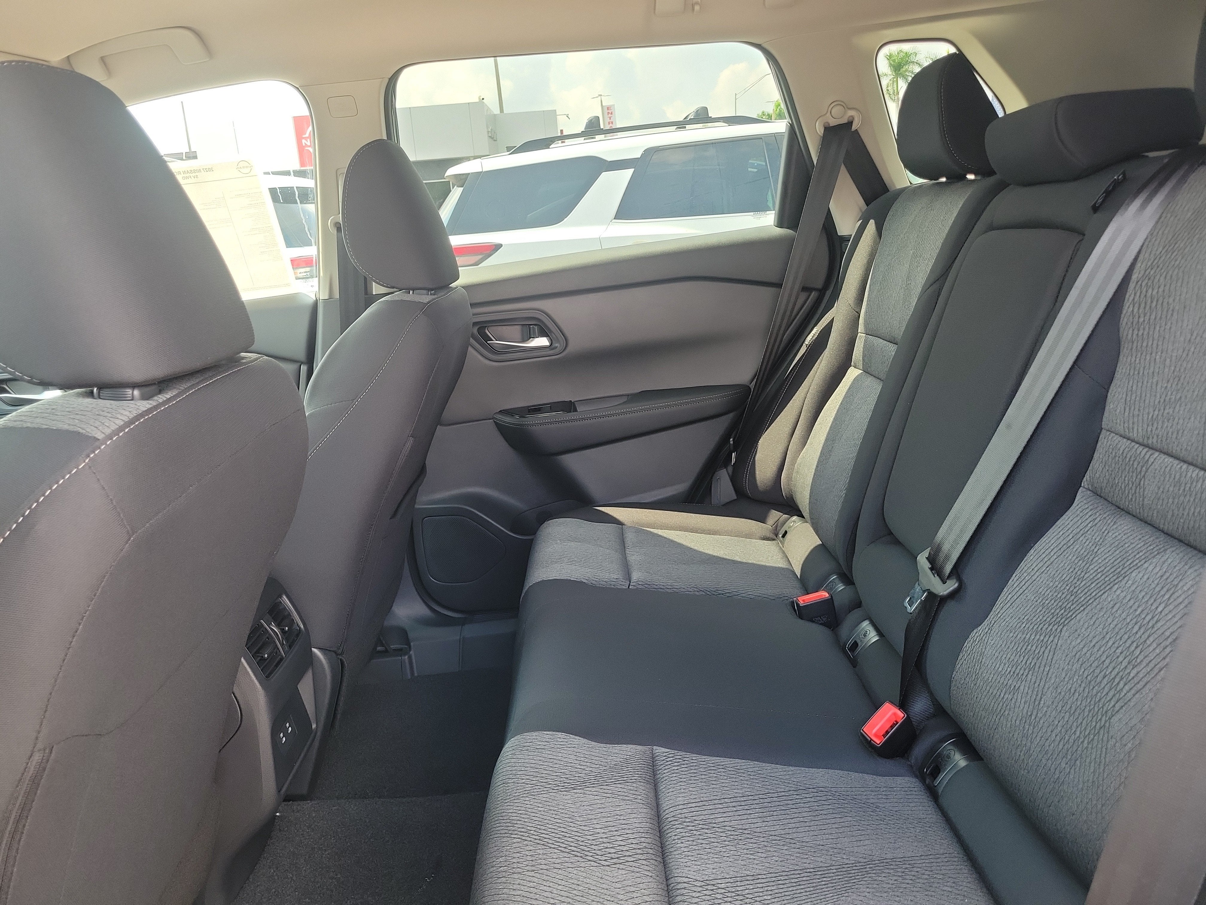 2027 Nissan Rogue SV