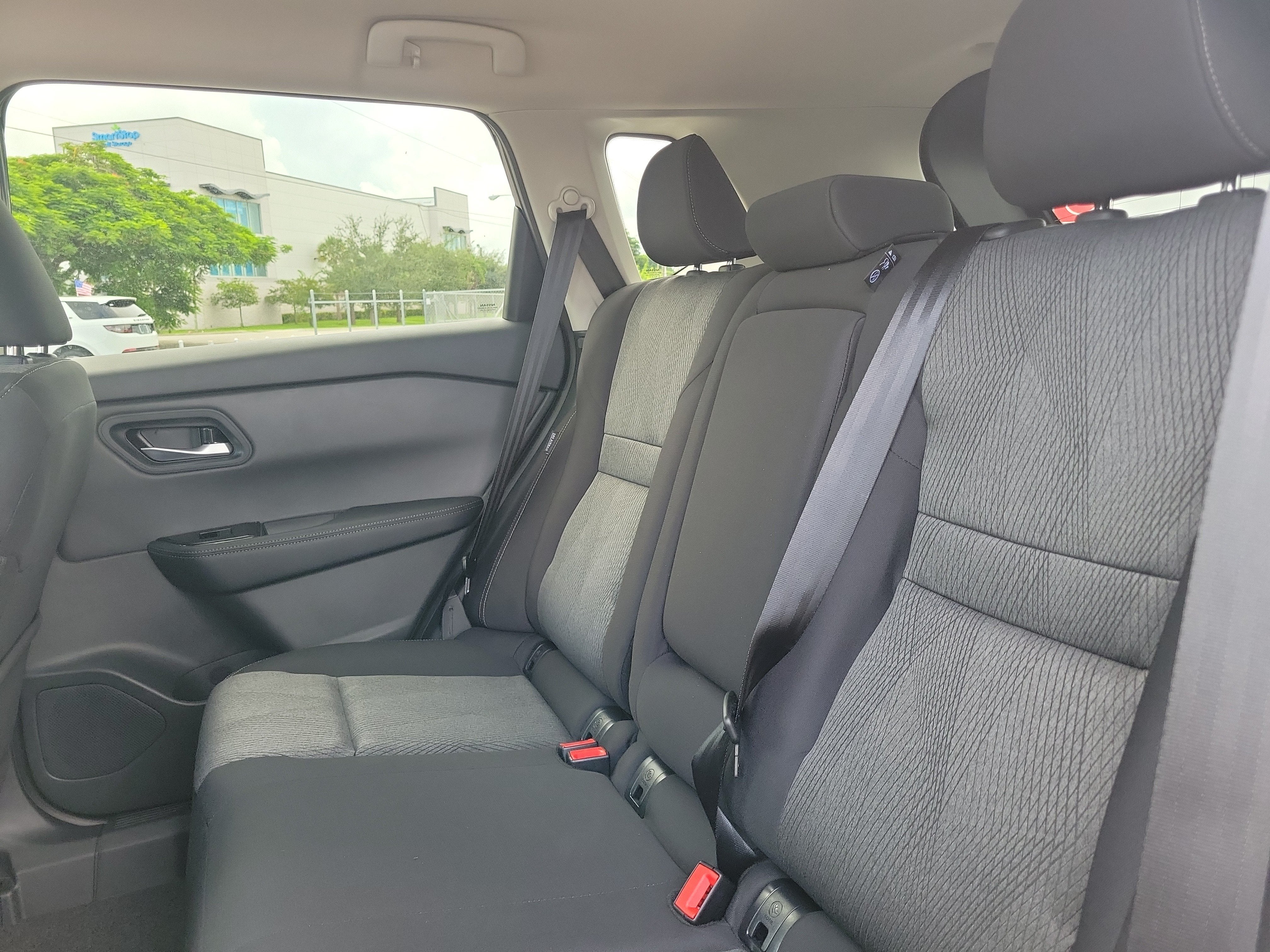 2027 Nissan Rogue SV