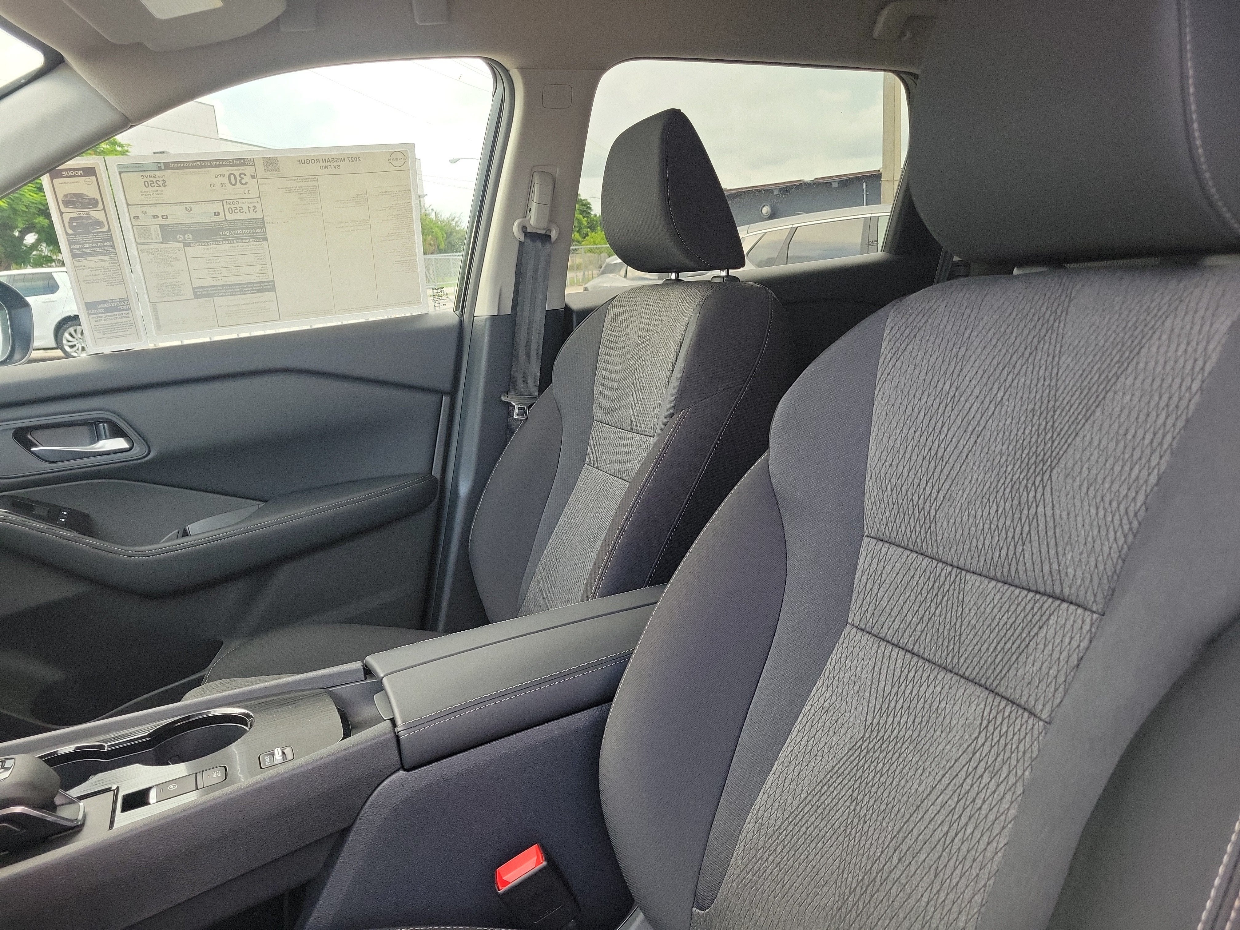 2027 Nissan Rogue SV