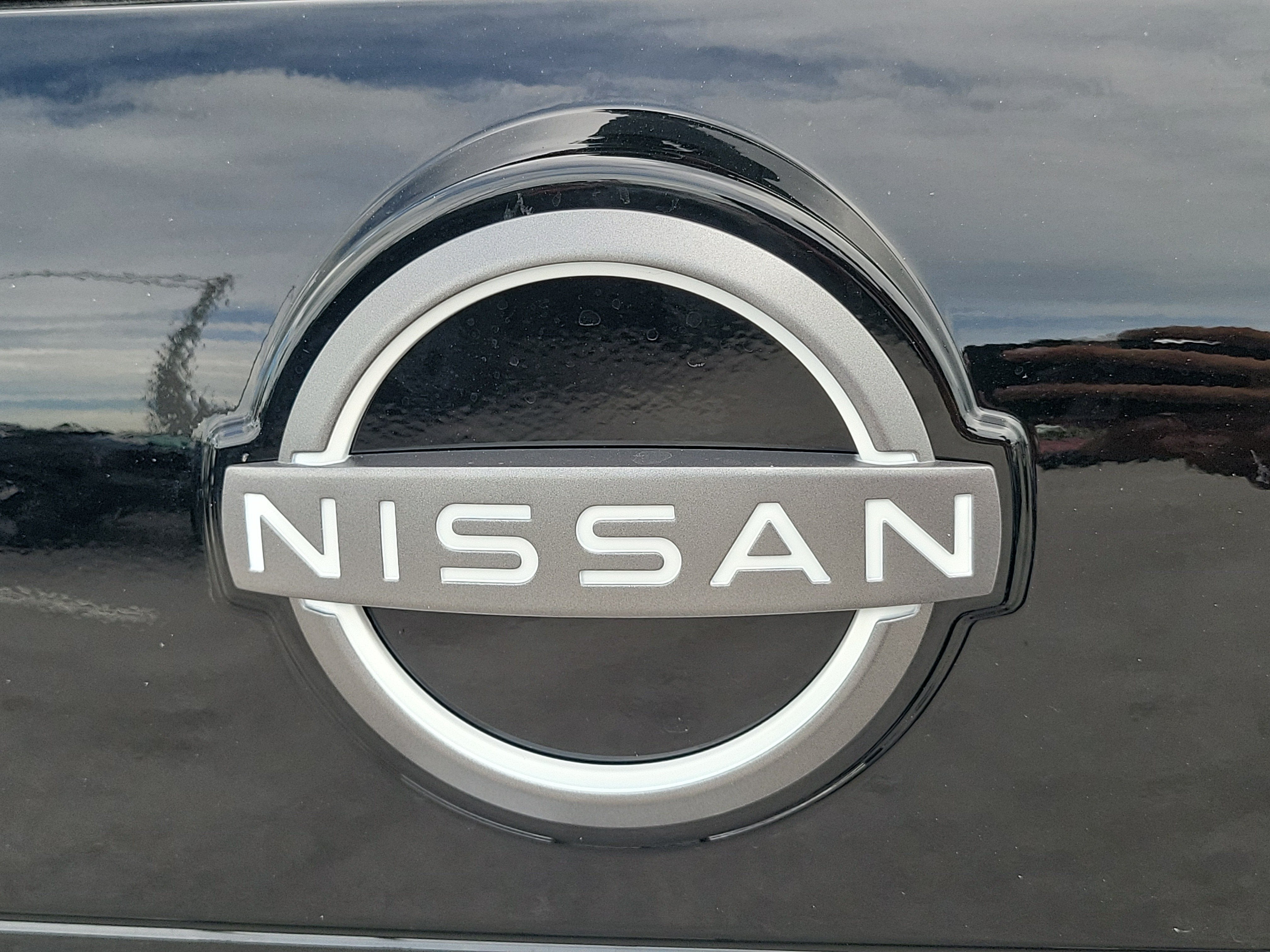 2027 Nissan Rogue SV