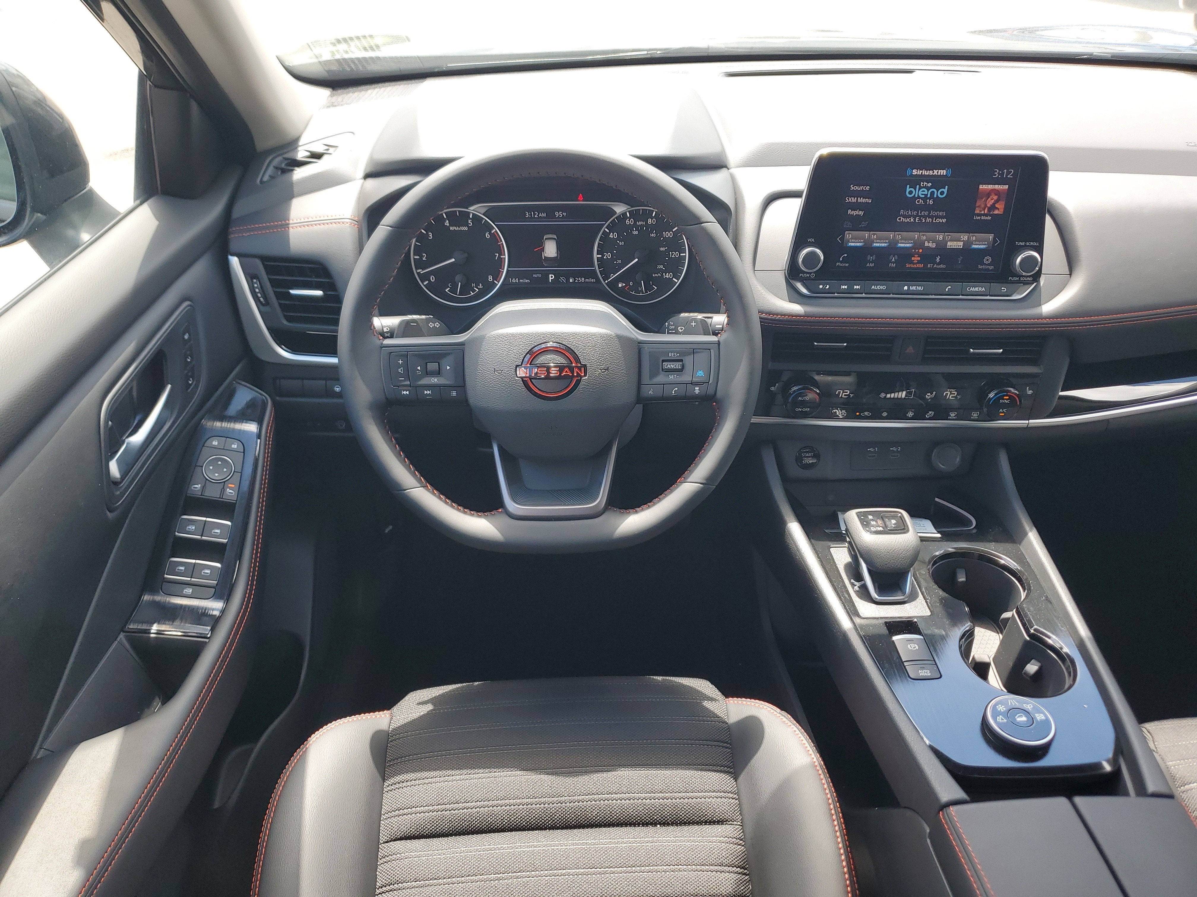 2025 Nissan Rogue Rock Creek®