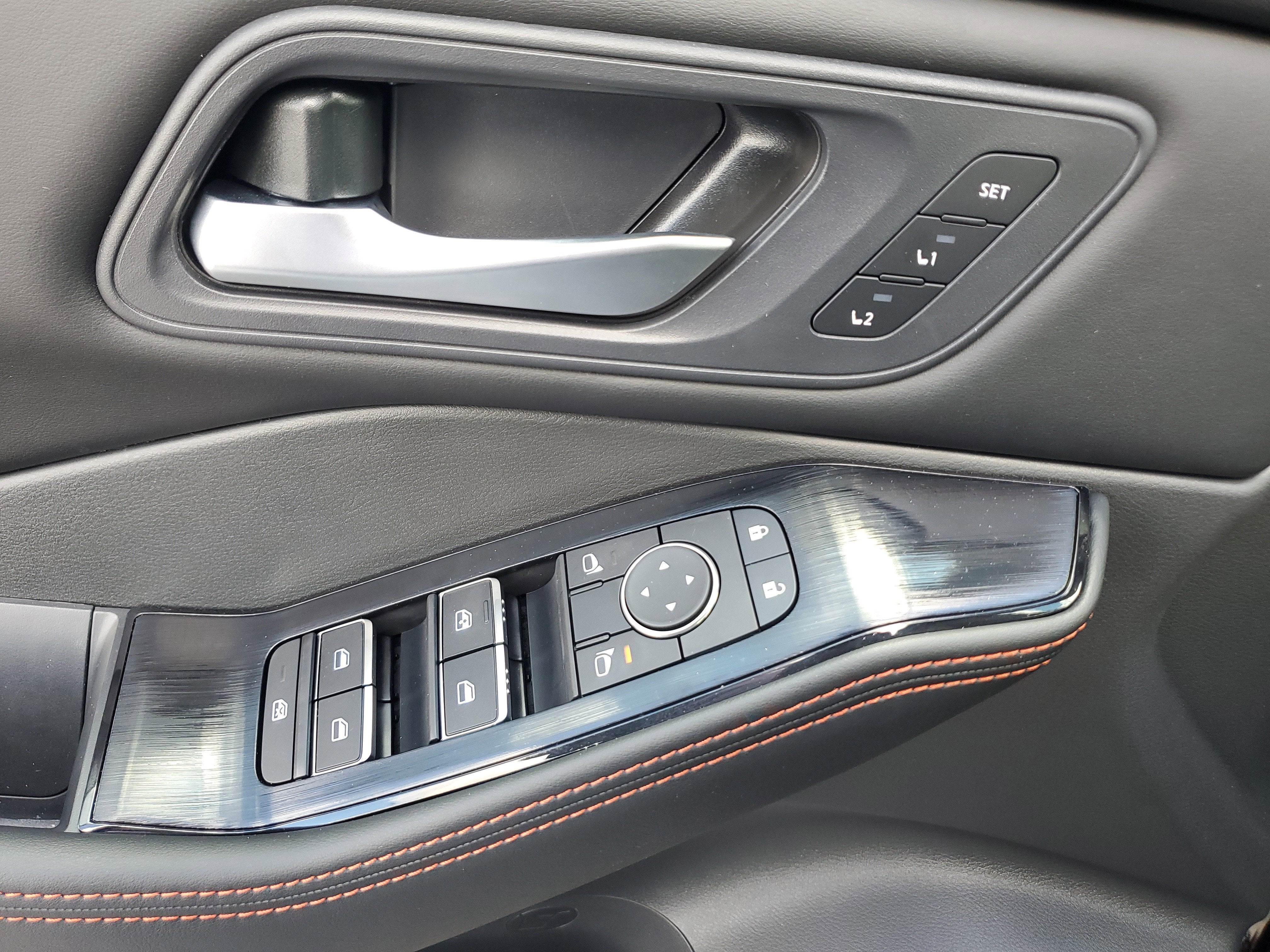 2025 Nissan Rogue Rock Creek®