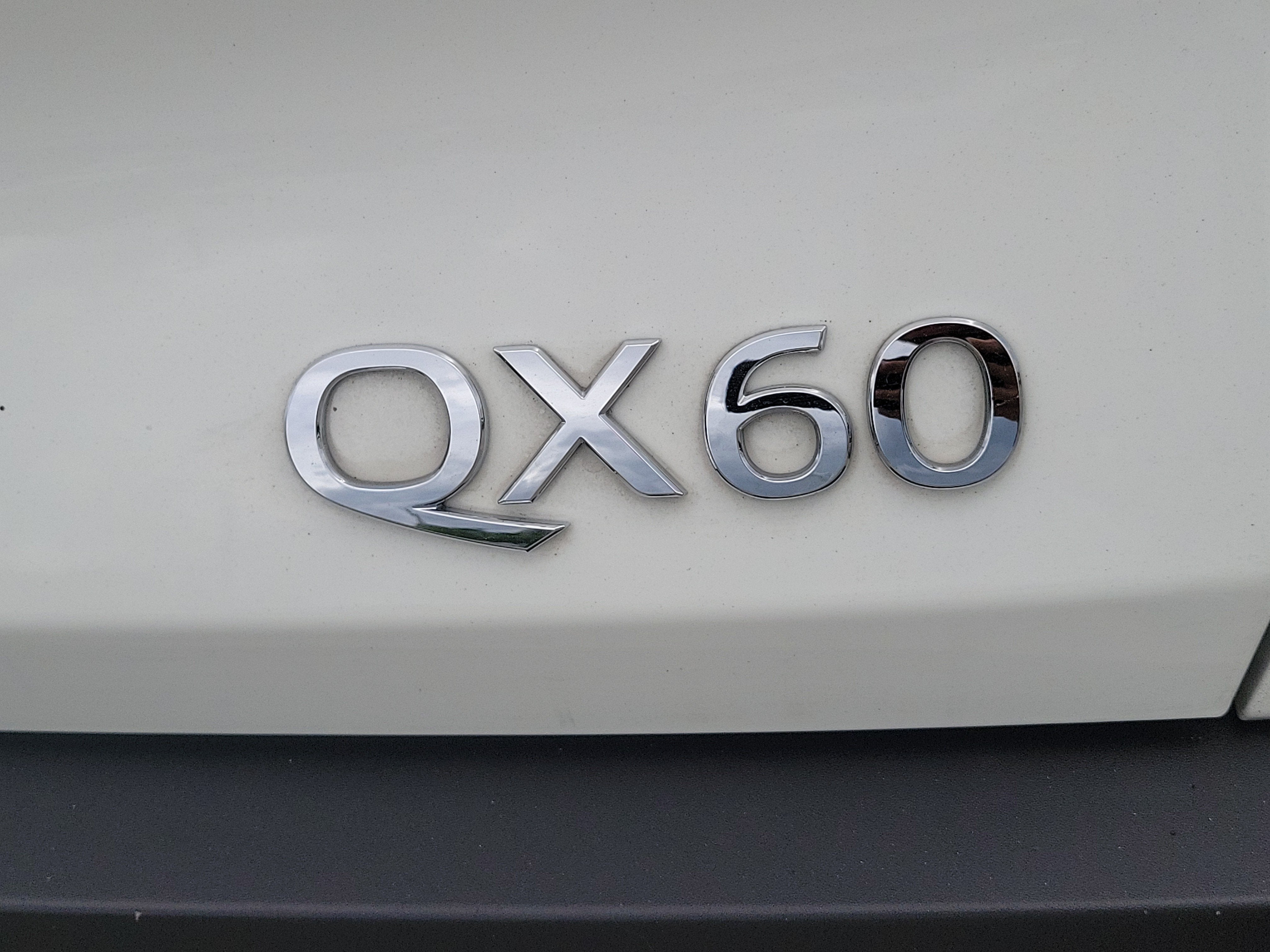 2024 INFINITI QX60 PURE