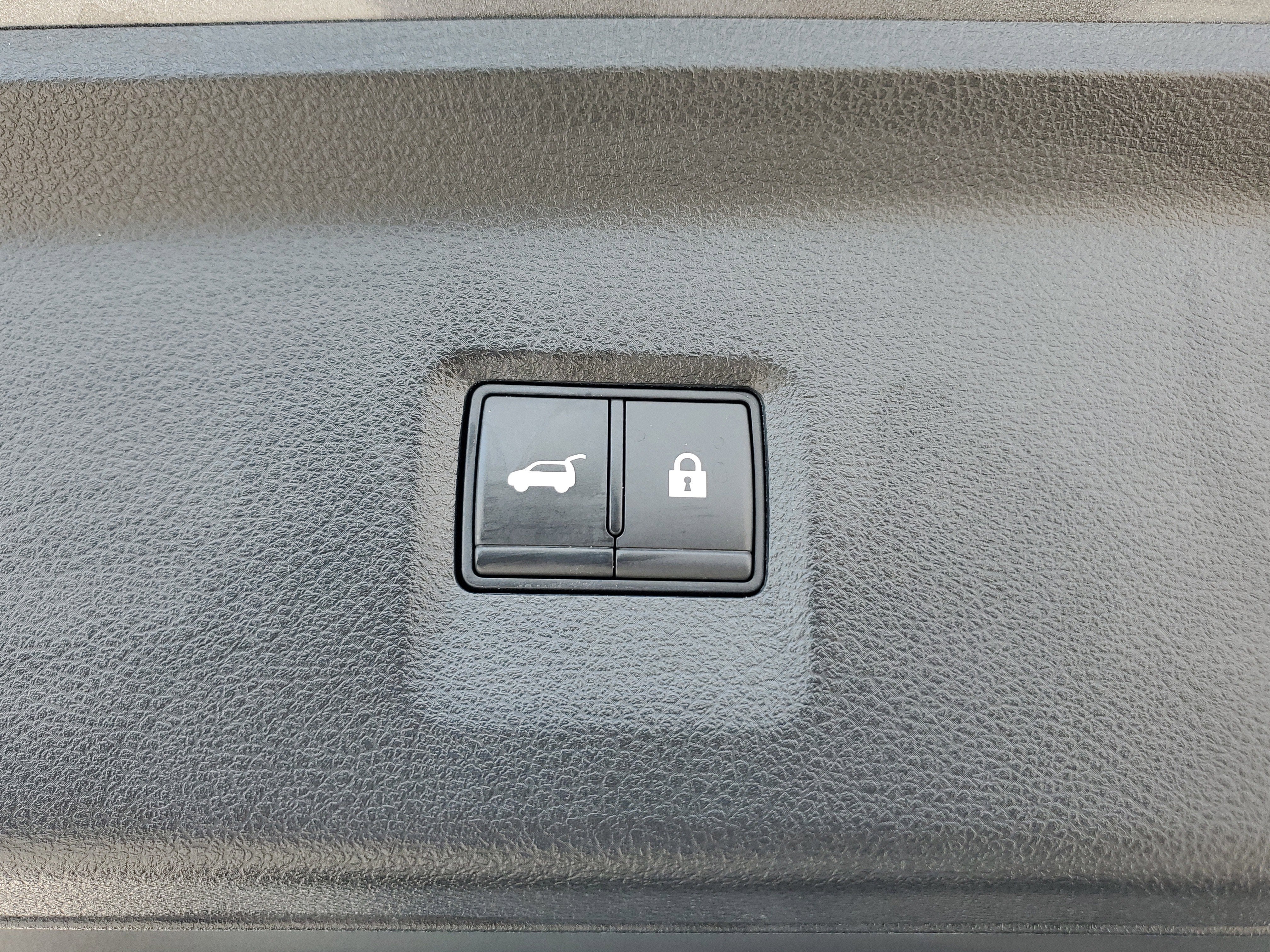 2022 INFINITI QX60 LUXE