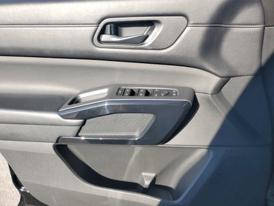 2023 Nissan Pathfinder S