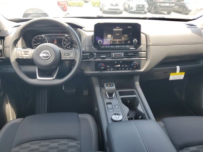 2025 Nissan Pathfinder S