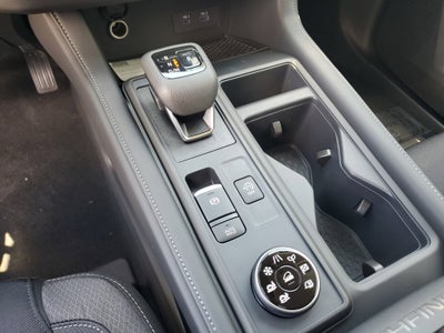 2025 Nissan Pathfinder S