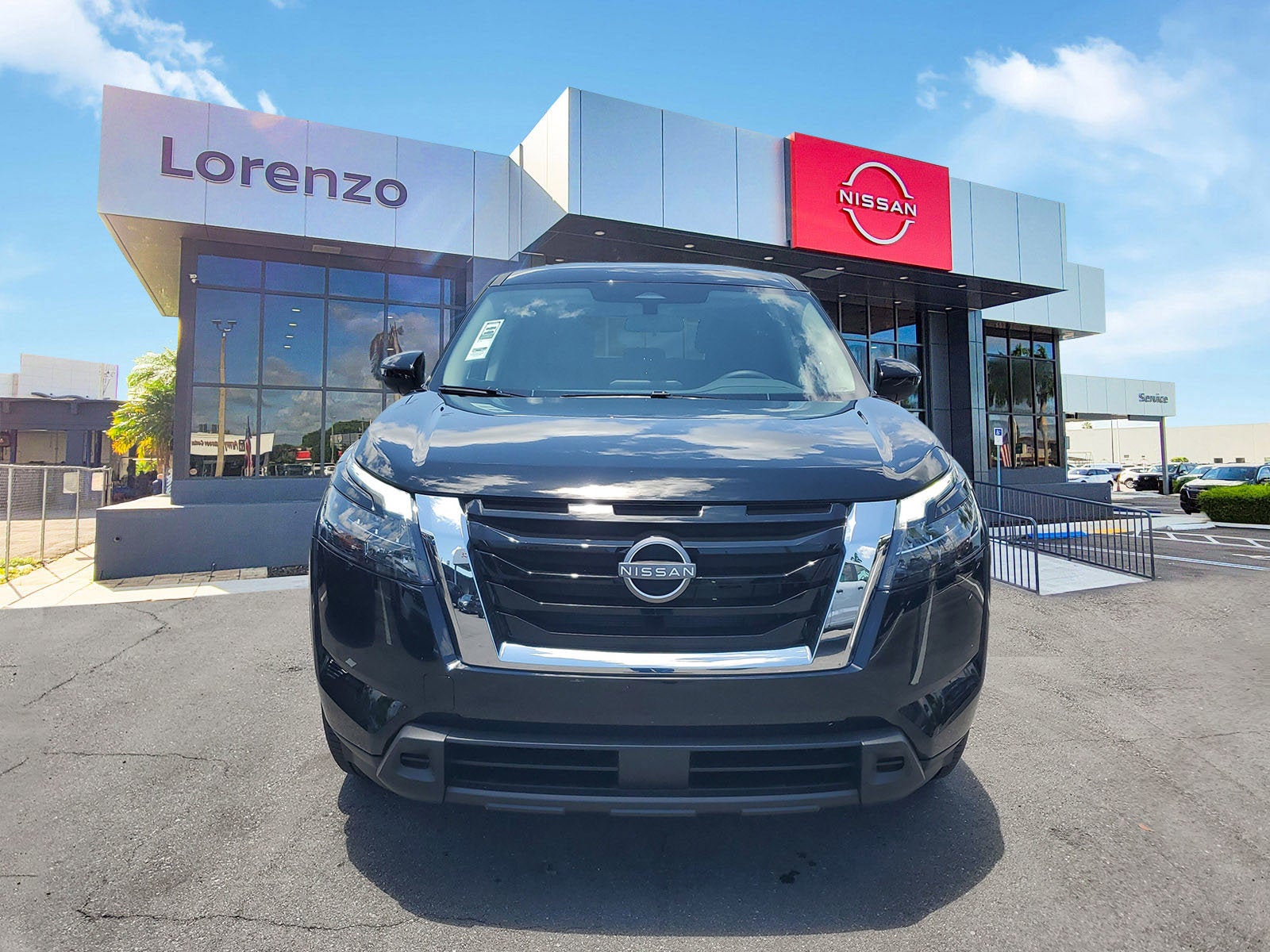 2025 Nissan Pathfinder S